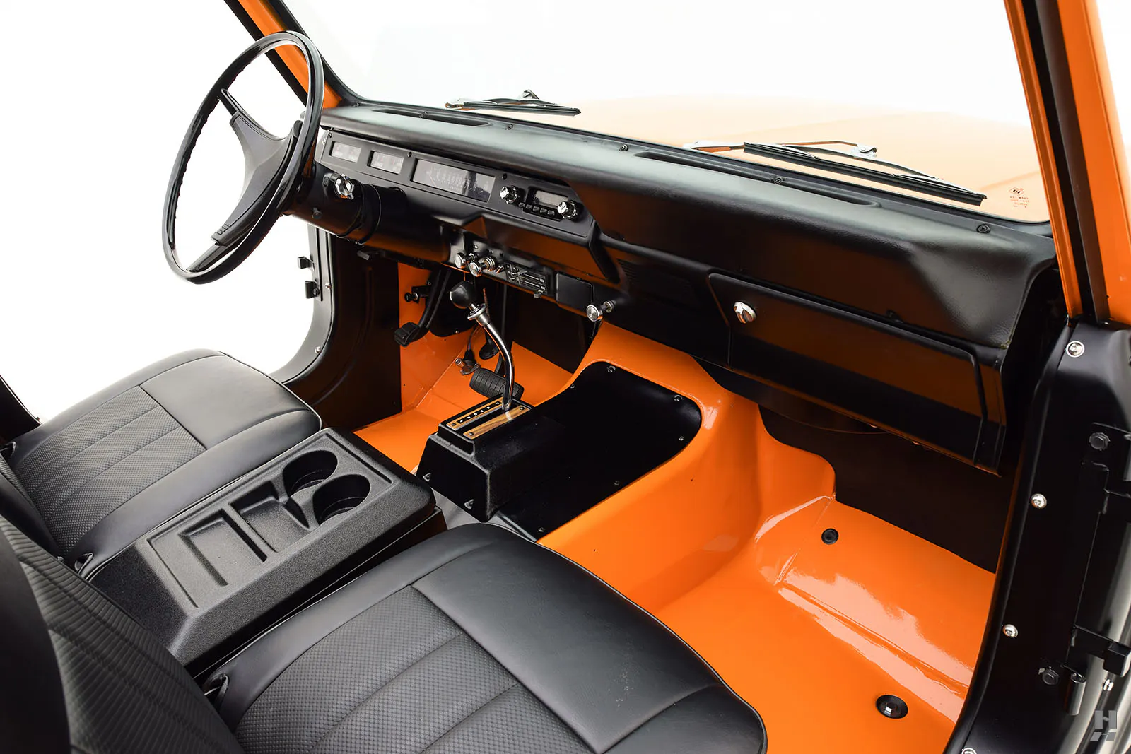1978 International Scout II SII 2dr Sportop Utility 4x4 Courtesy of Hyman Ltd.
