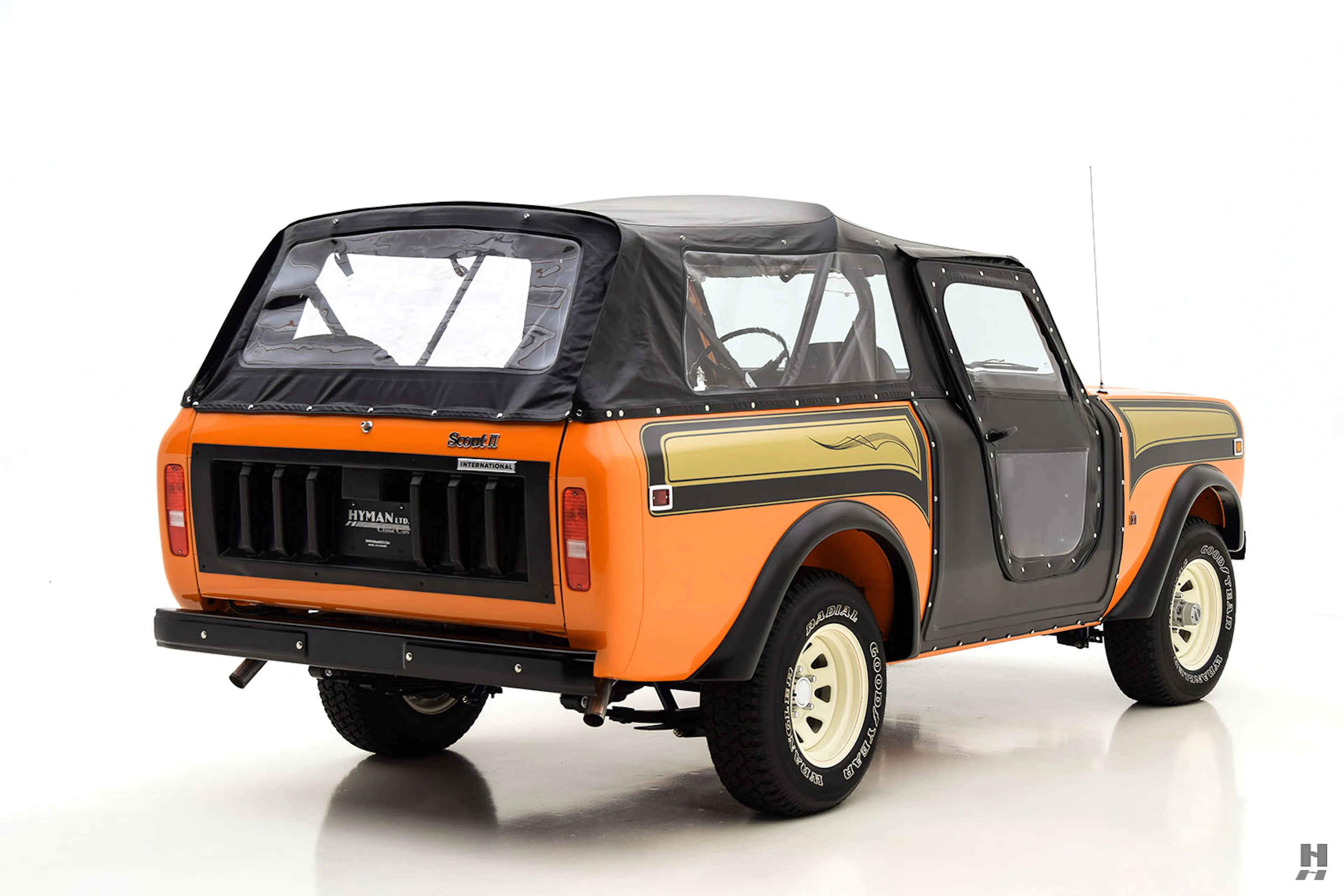1978 International Scout II SII 2dr Sportop Utility 4x4 Courtesy of Hyman Ltd.