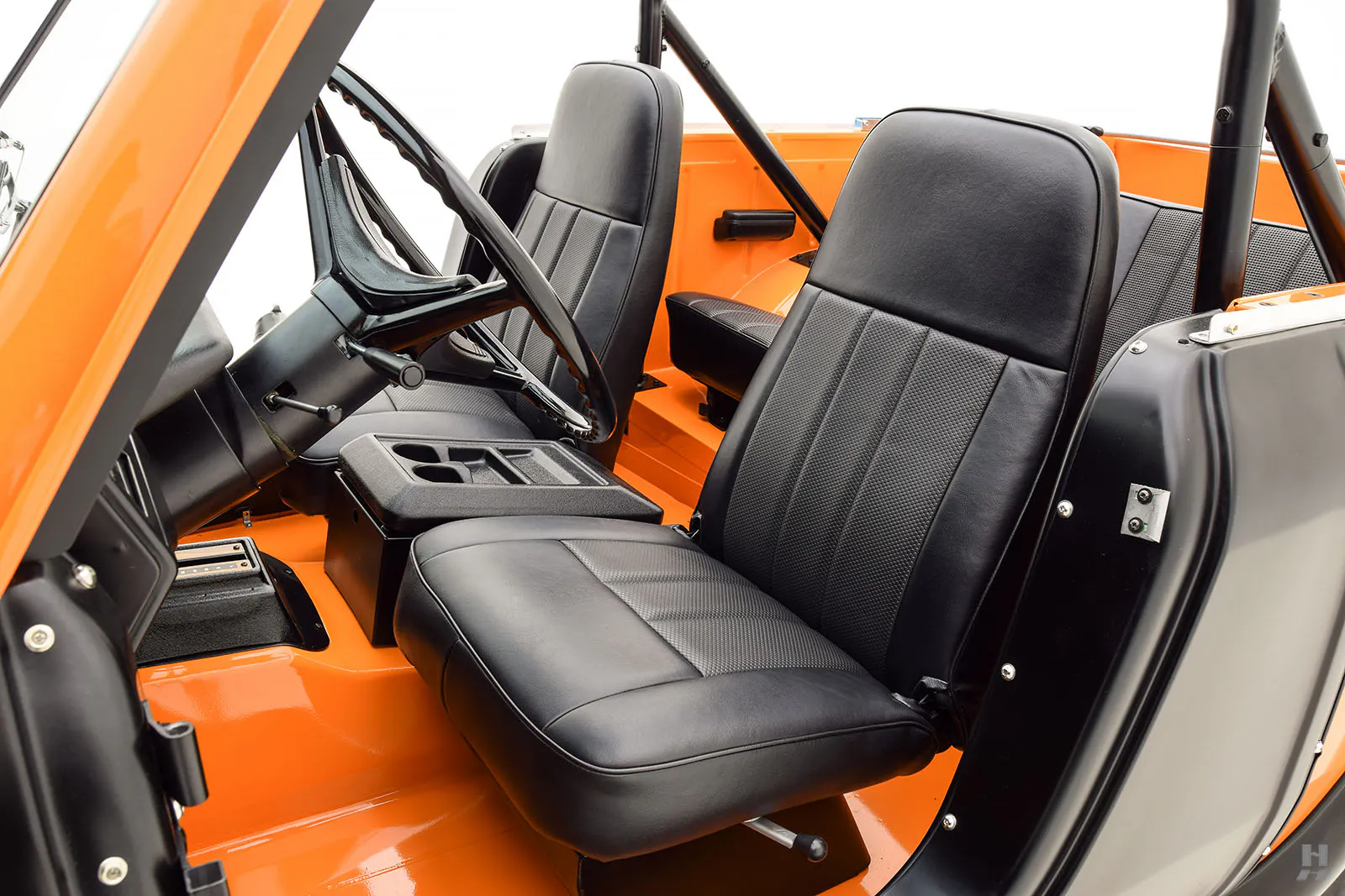 1978 International Scout II SII 2dr Sportop Utility 4x4 Courtesy of Hyman Ltd.