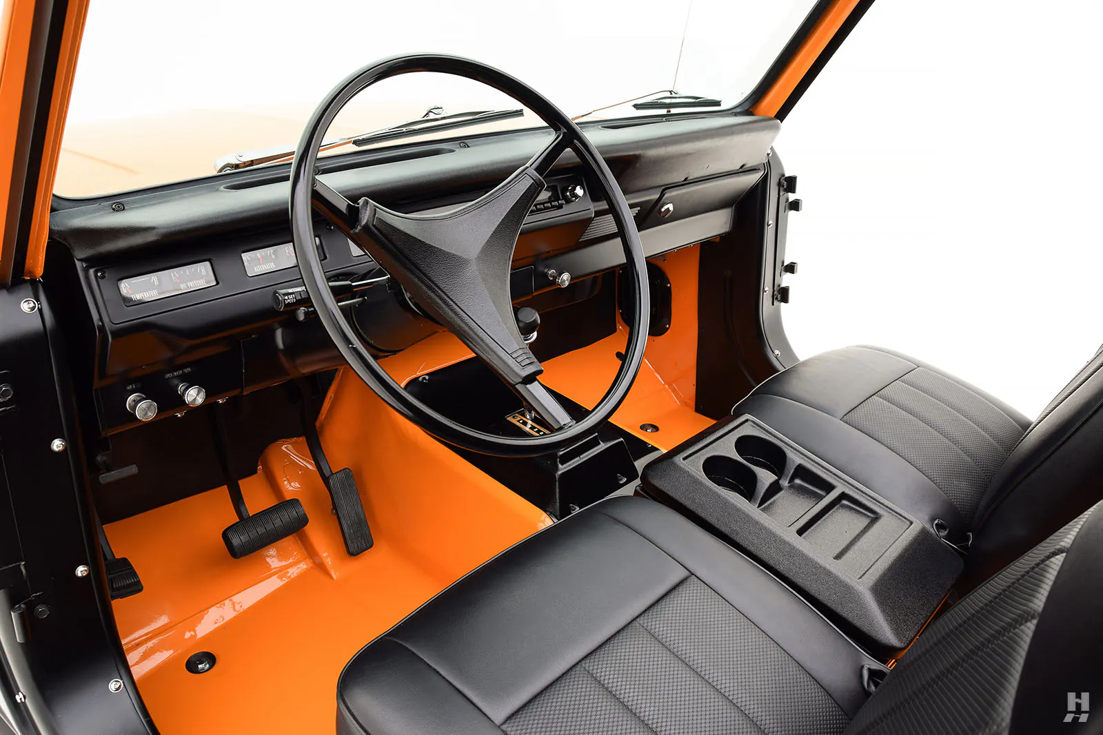 1978 International Scout II SII 2dr Sportop Utility 4x4 Courtesy of Hyman Ltd.