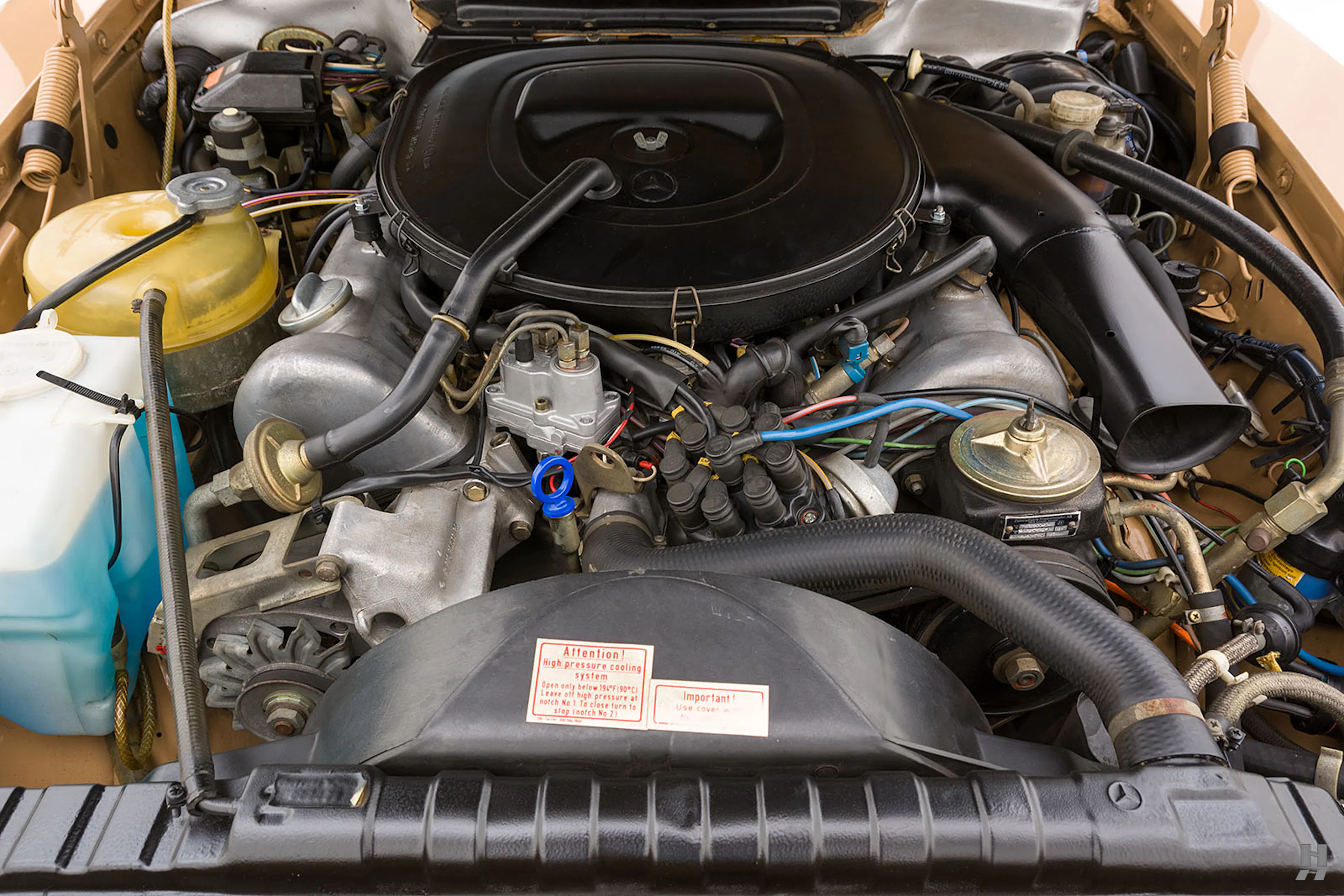1979 Mercedes-Benz 450SL 2dr Roadster Courtesy of Hyman Ltd.