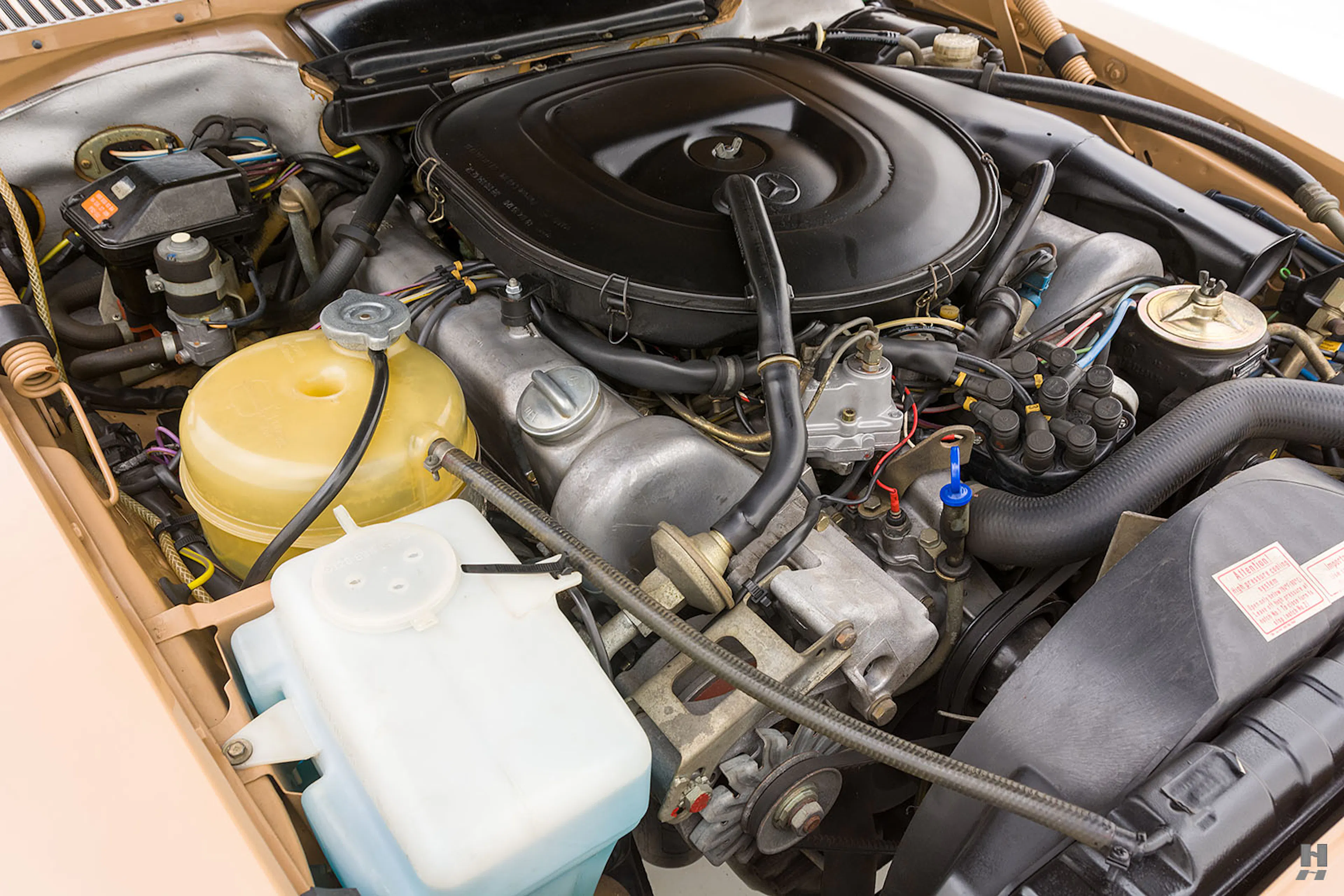 1979 Mercedes-Benz 450SL 2dr Roadster Courtesy of Hyman Ltd.