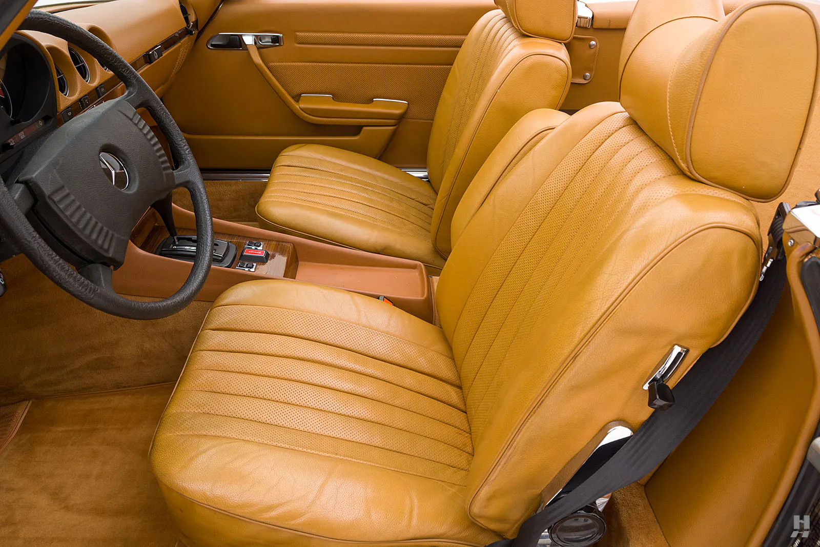 1979 Mercedes-Benz 450SL 2dr Roadster Courtesy of Hyman Ltd.