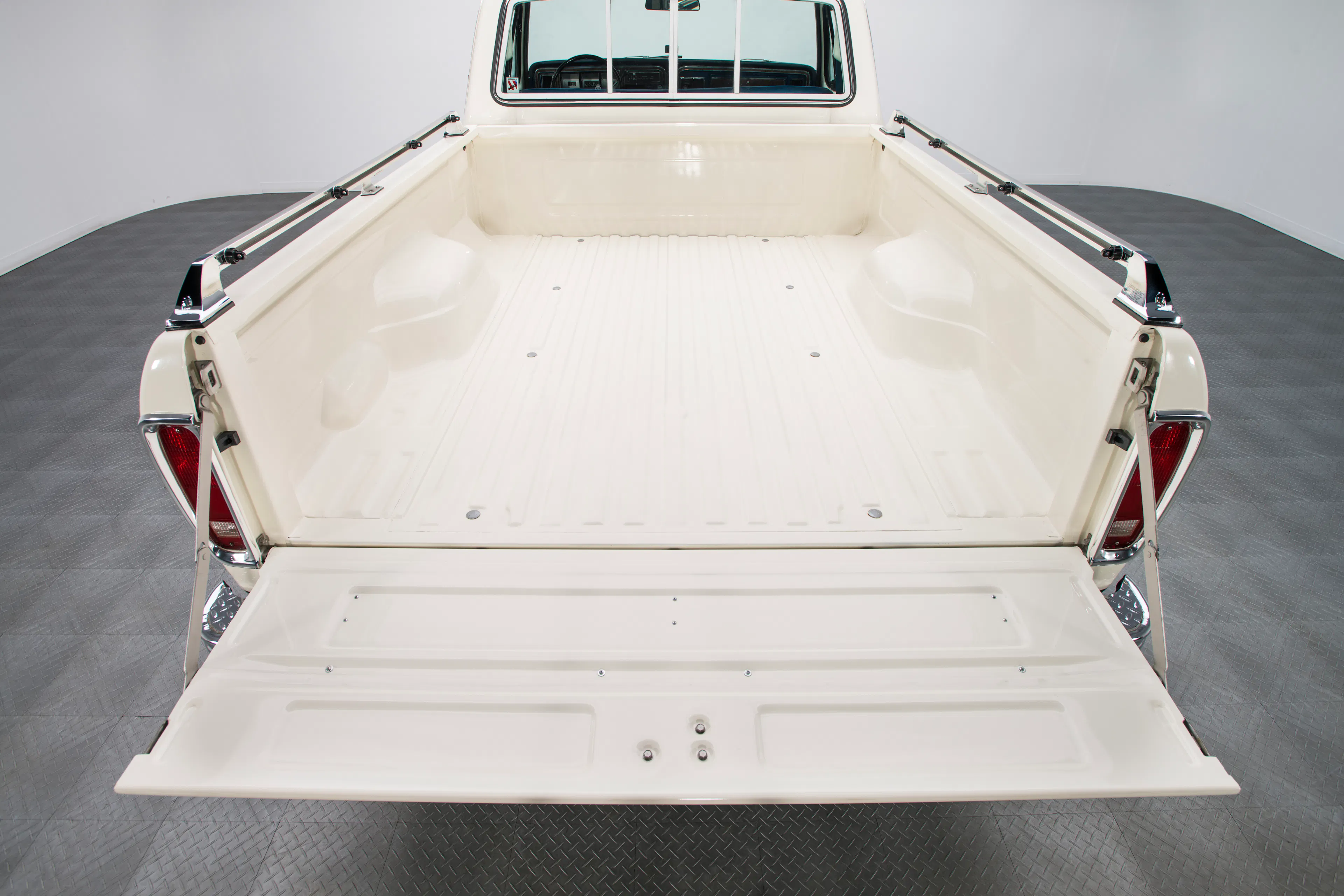1979 Ford F-100 1/2 Ton 2dr Styleside Short Bed Courtesy of RK Motors