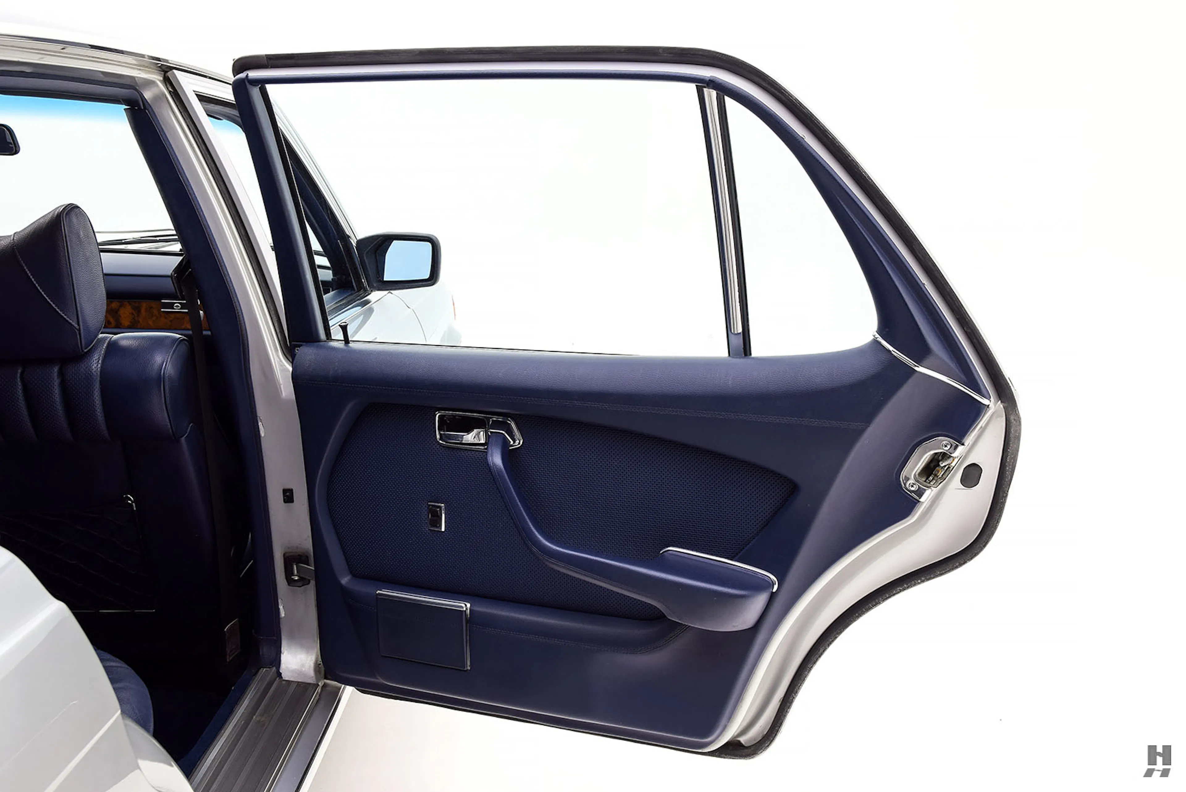 1977 Mercedes-Benz 450SEL 6.9 4dr Sedan Courtesy of Hyman Ltd.
