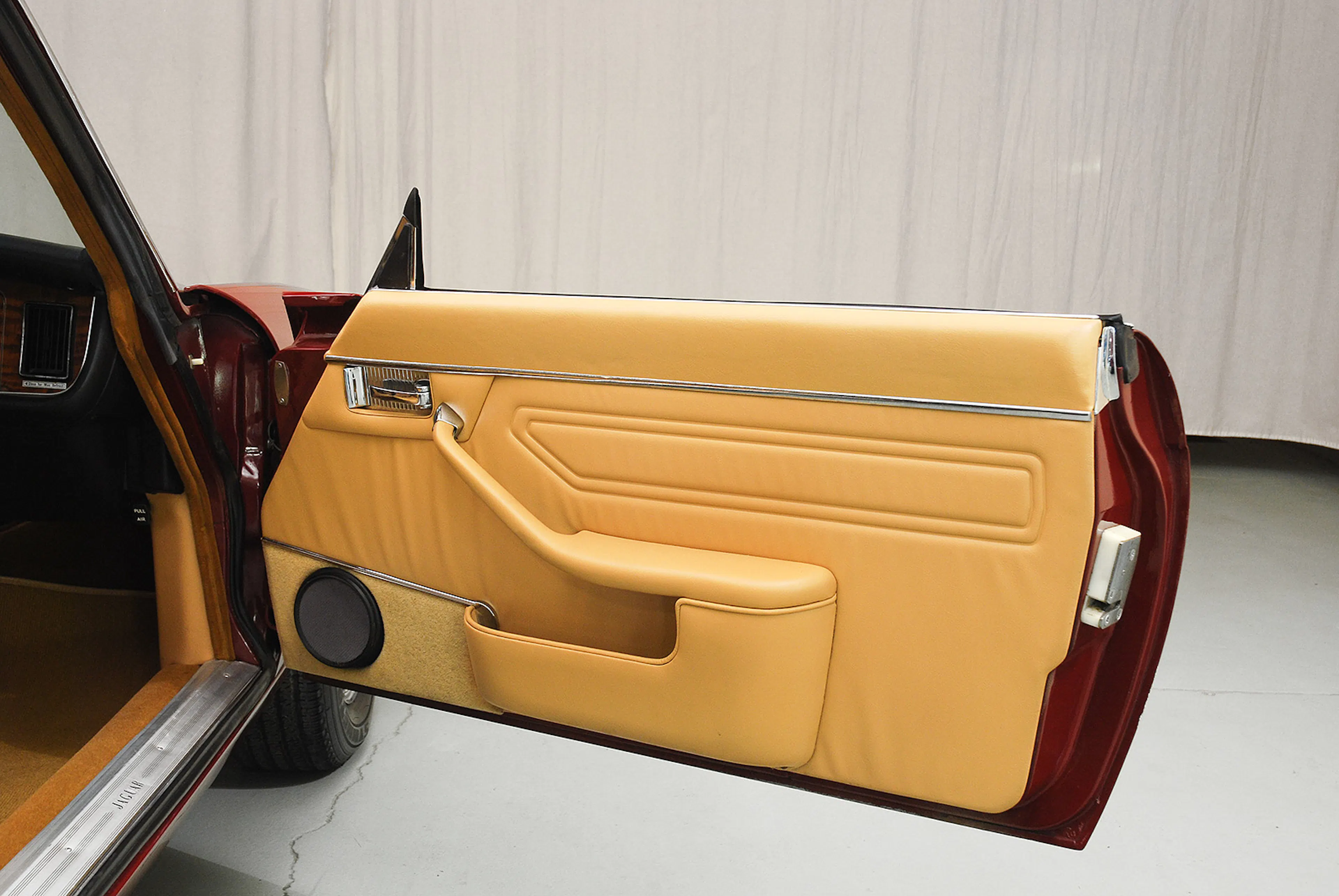 1975 Jaguar XJ-12 C 2dr Coupe Courtesy of Hyman Ltd.
