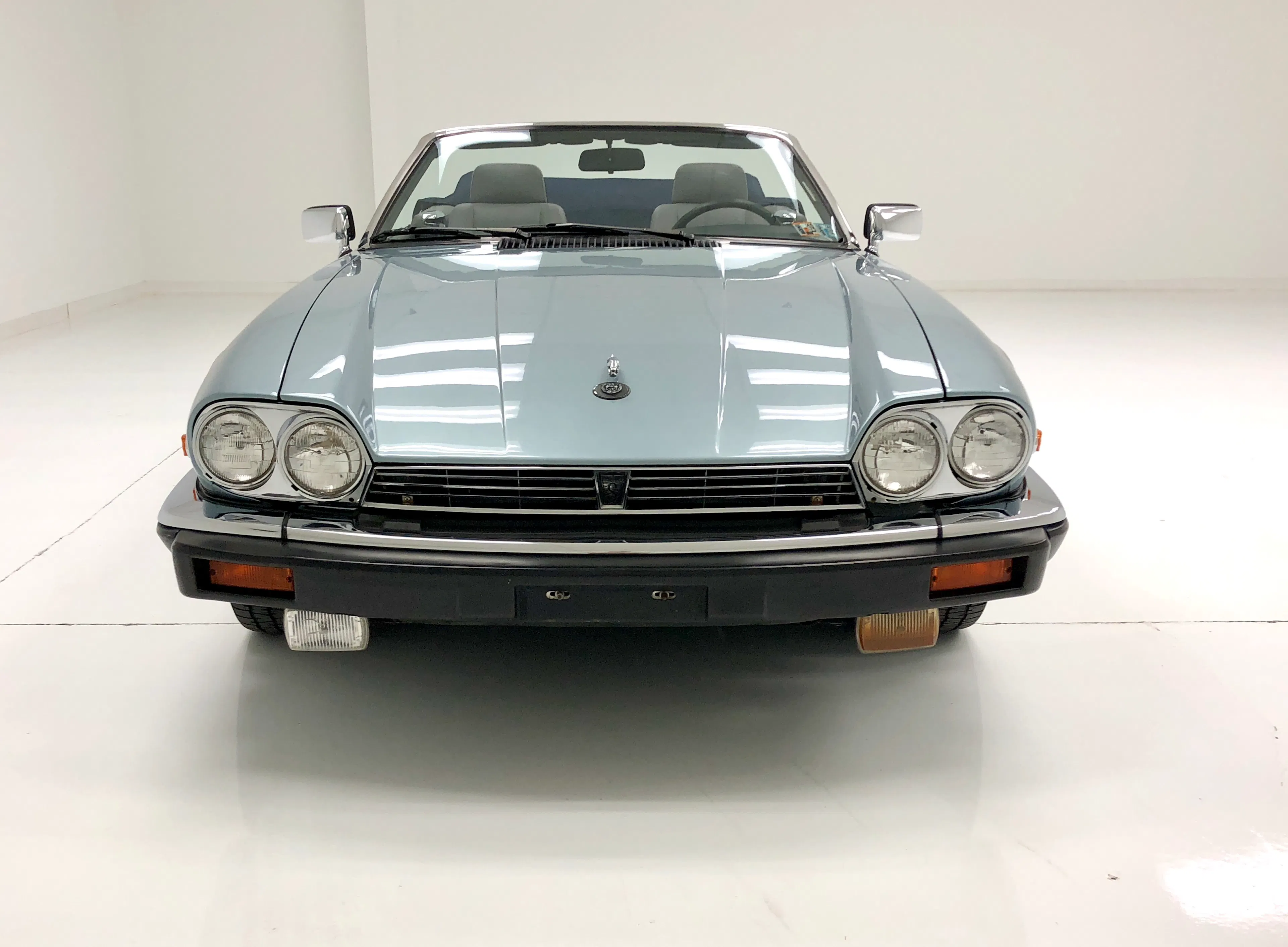 1990 Jaguar XJ-S 2dr Convertible Courtesy of Classic Auto Mall