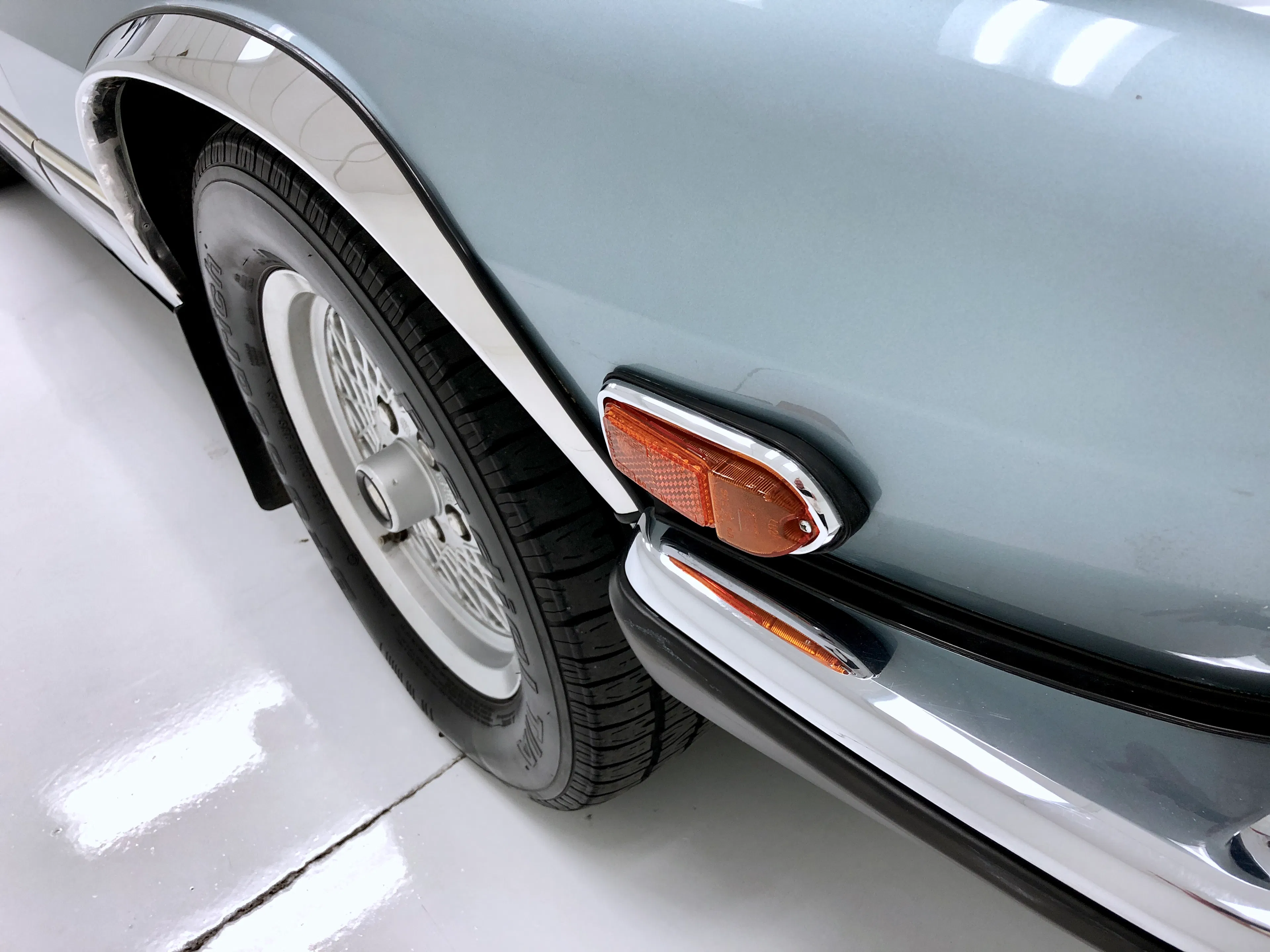 1990 Jaguar XJ-S 2dr Convertible Courtesy of Classic Auto Mall