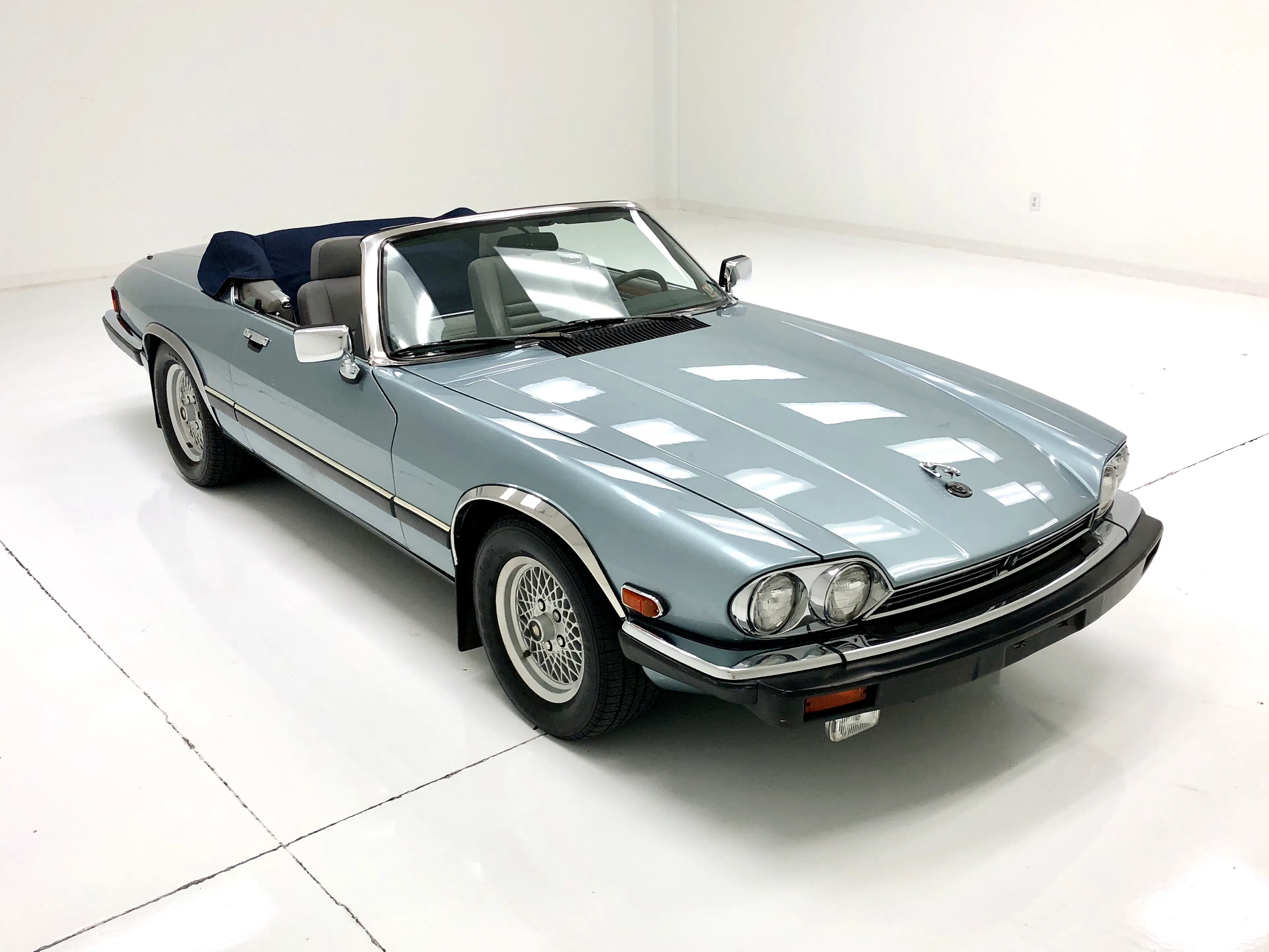 1990 Jaguar XJ-S 2dr Convertible Courtesy of Classic Auto Mall