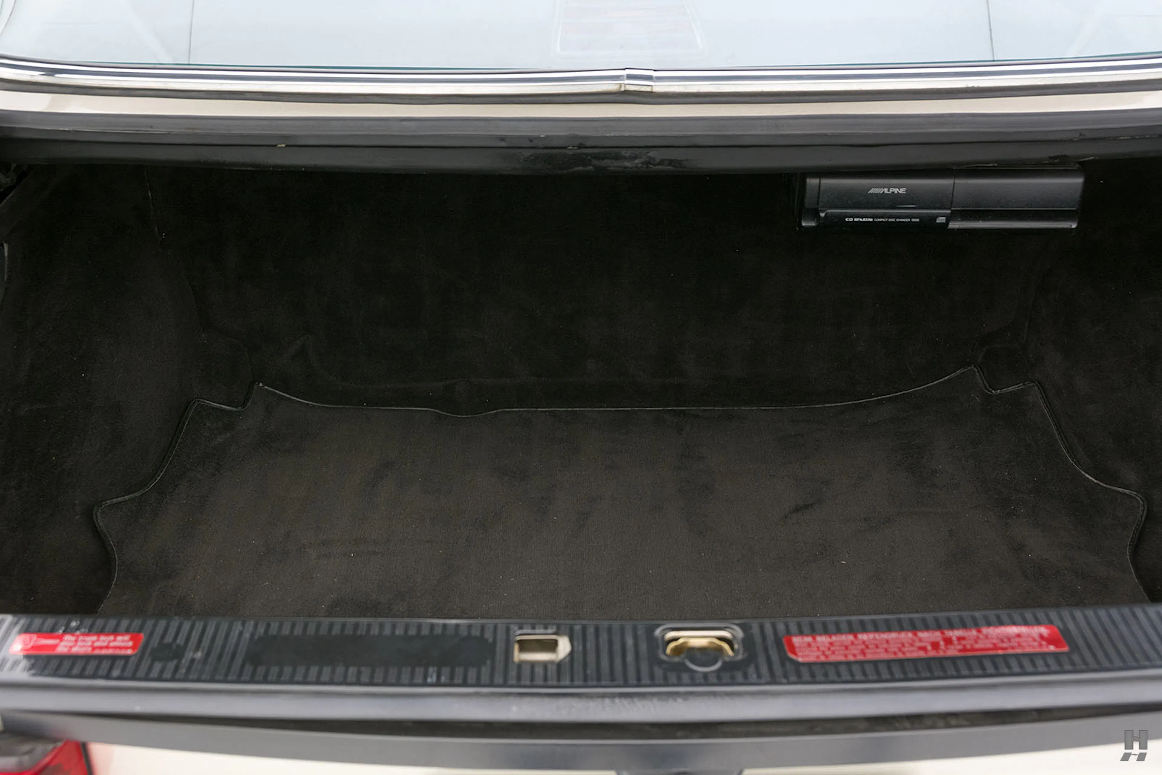 1991 Mercedes-Benz 560SEC 2dr Coupe Courtesy of Hyman Ltd.