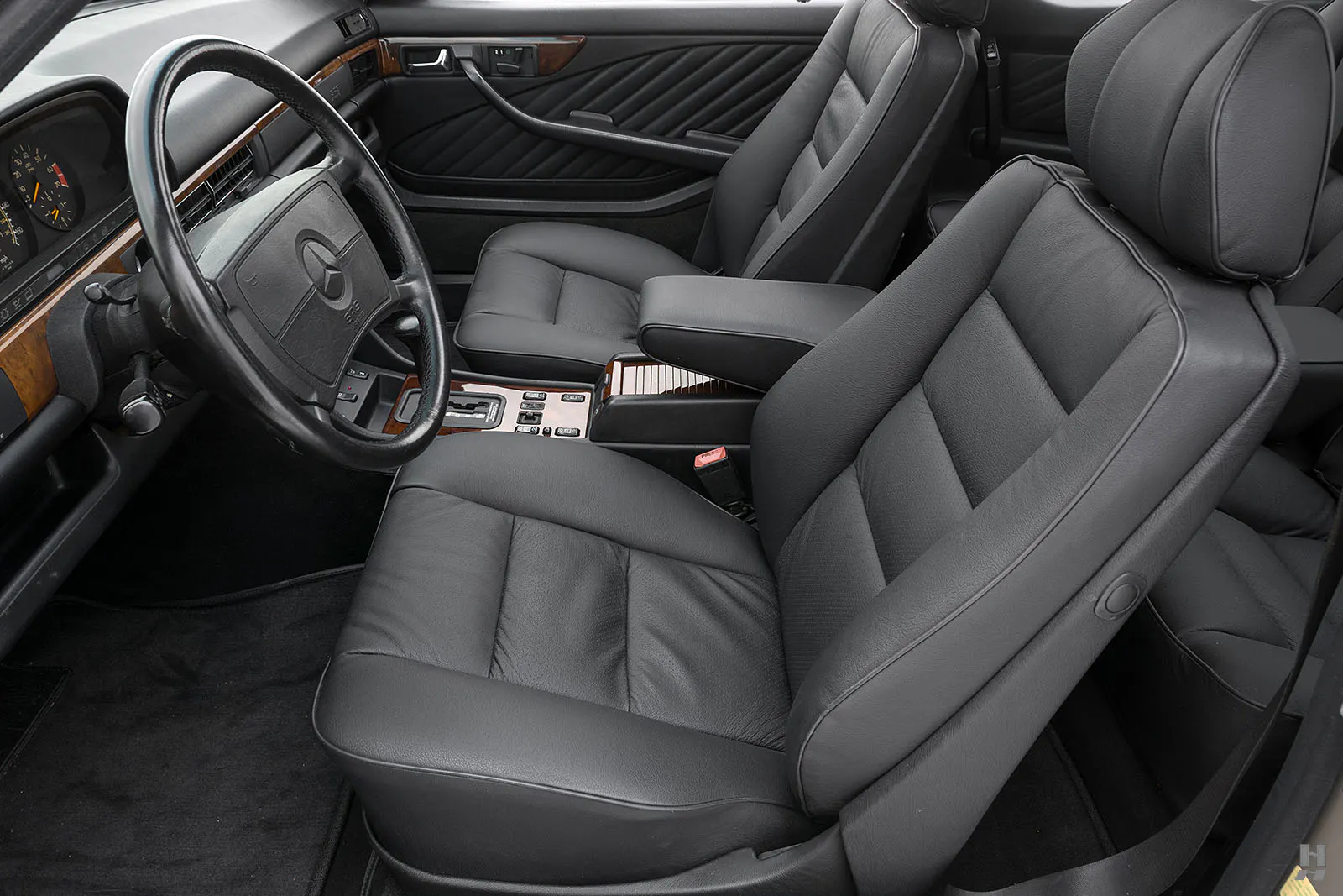 1991 Mercedes-Benz 560SEC 2dr Coupe Courtesy of Hyman Ltd.