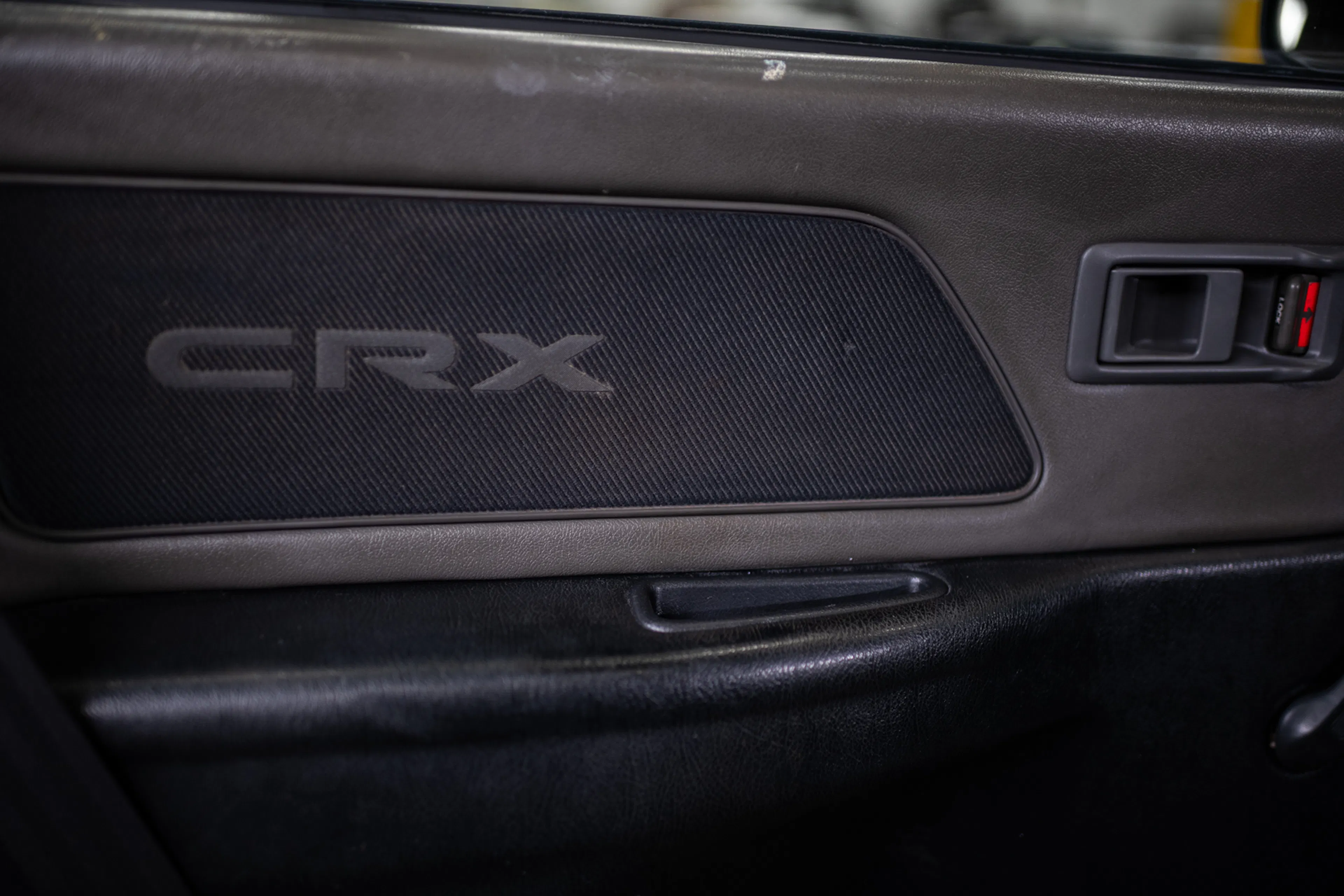 1990 Honda CRX Si 2dr Coupe Courtesy of Kaiser Kars