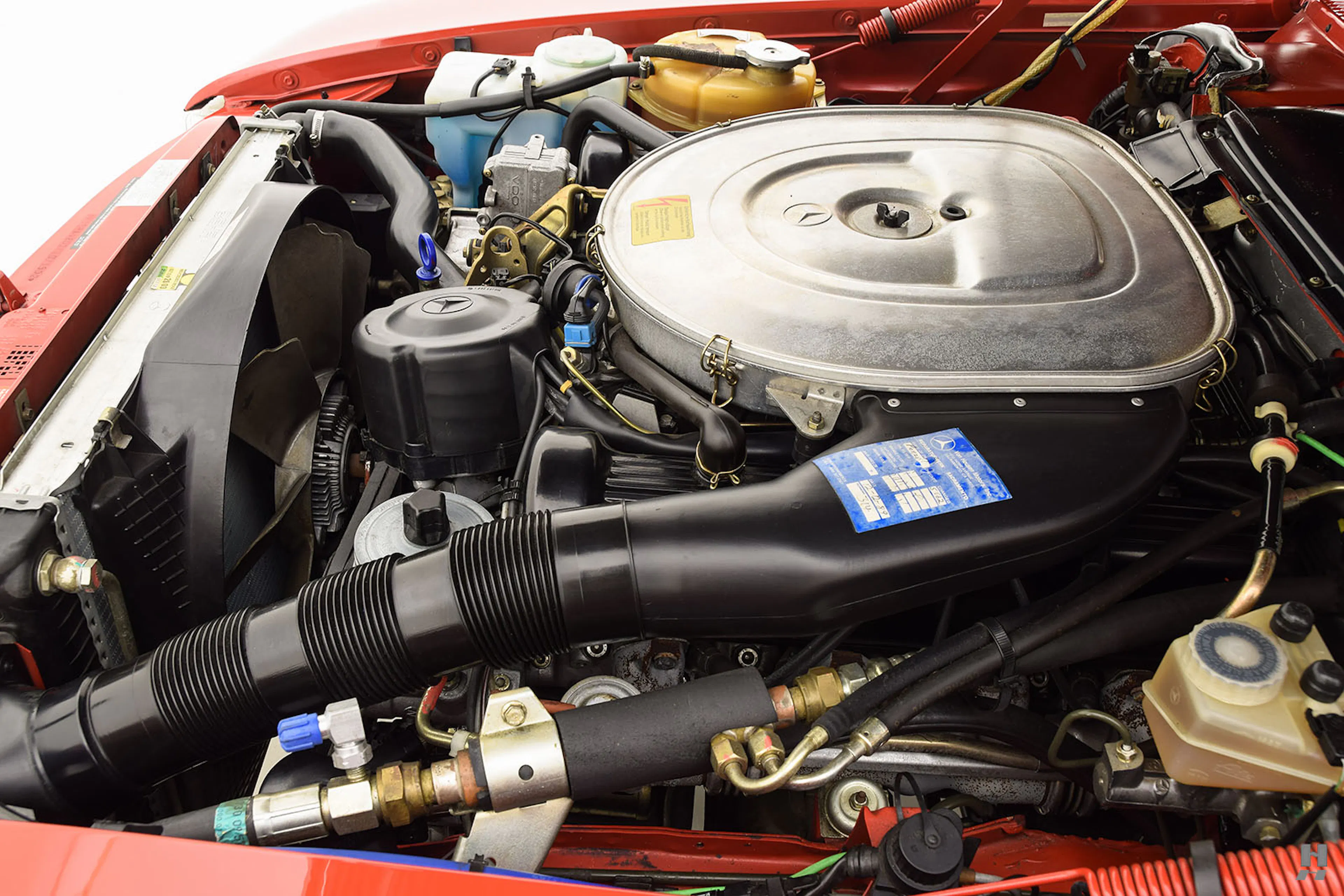 1987 Mercedes-Benz 560SL 2dr Roadster Courtesy of Hyman Ltd.