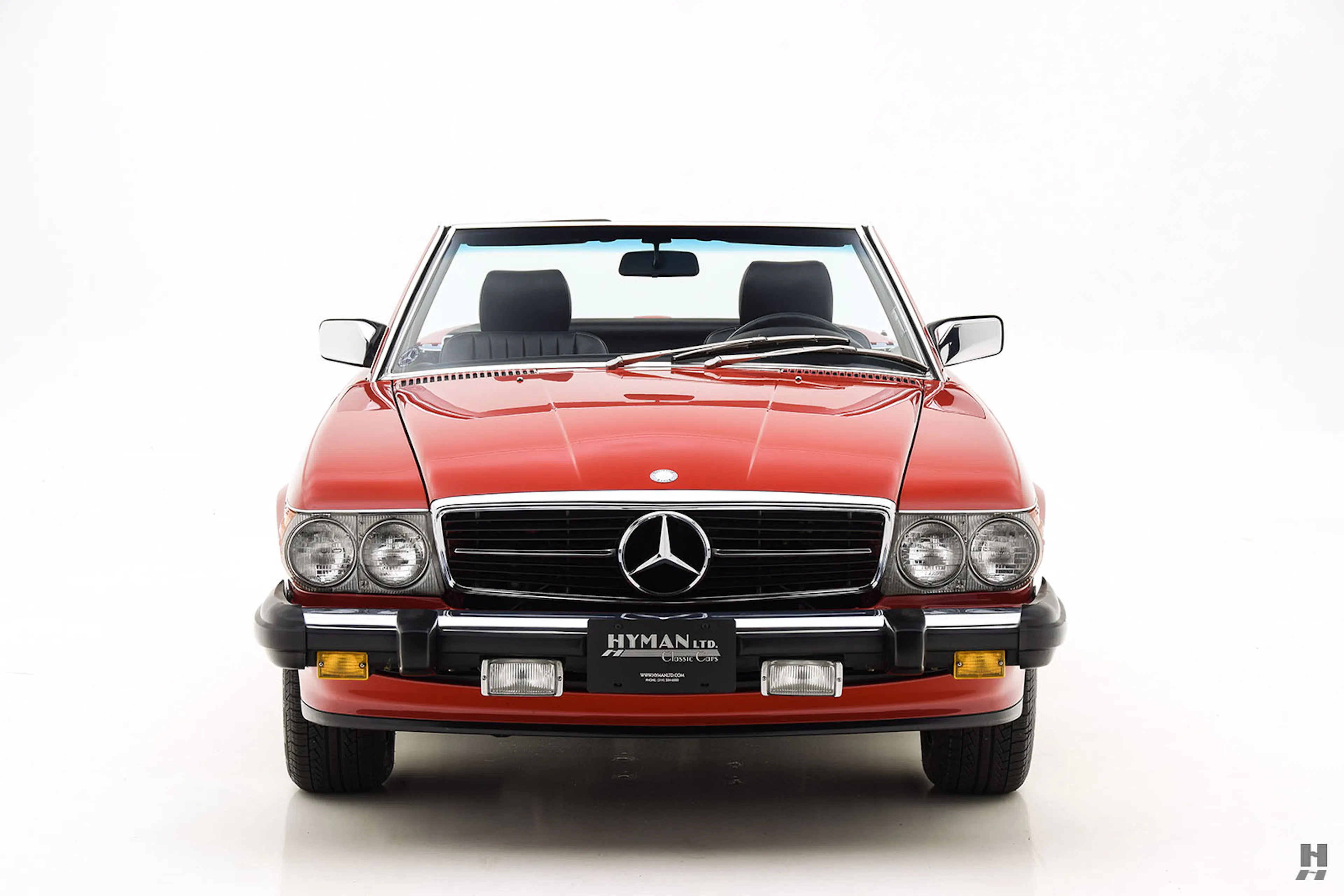1987 Mercedes-Benz 560SL 2dr Roadster Courtesy of Hyman Ltd.
