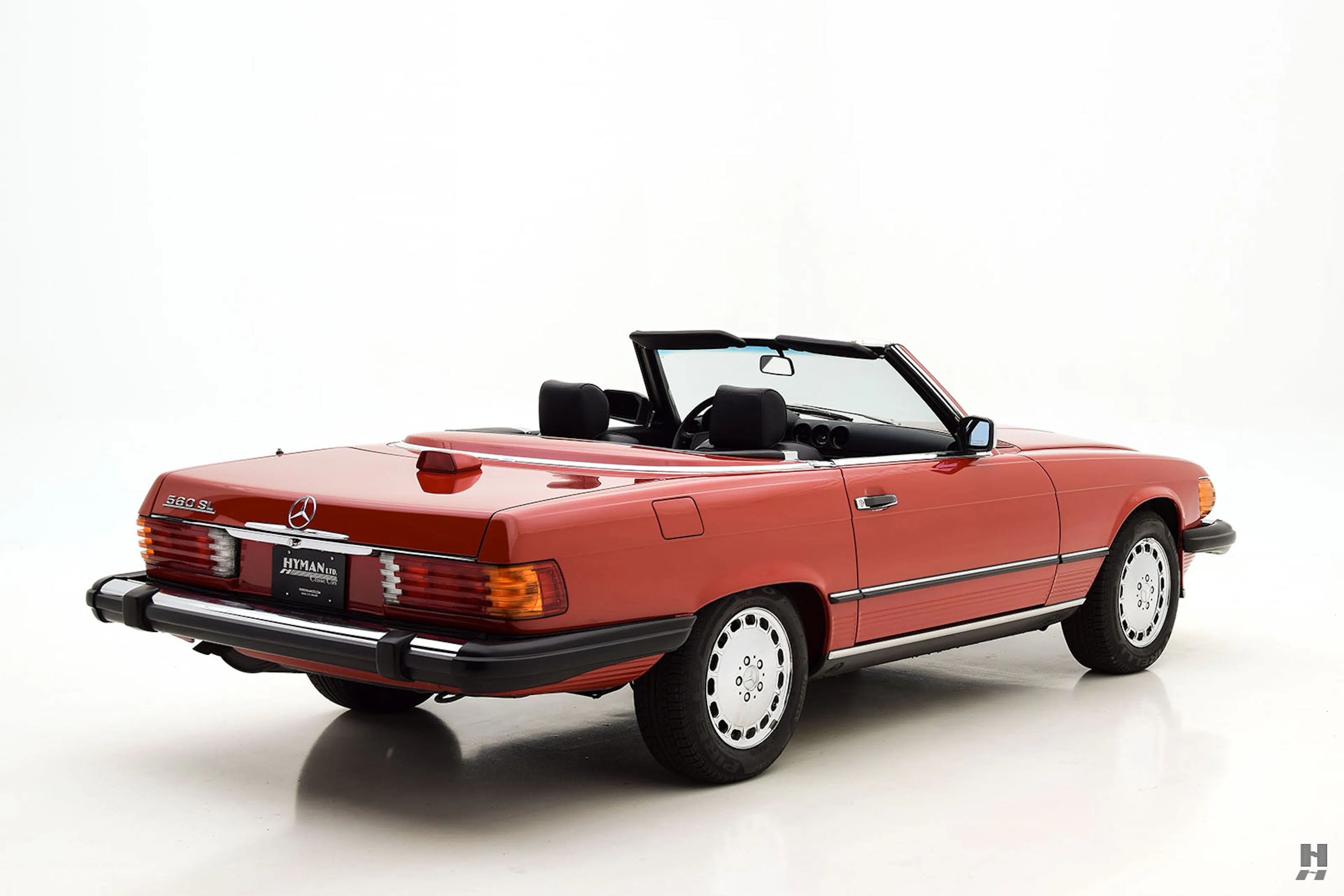 1987 Mercedes-Benz 560SL 2dr Roadster Courtesy of Hyman Ltd.
