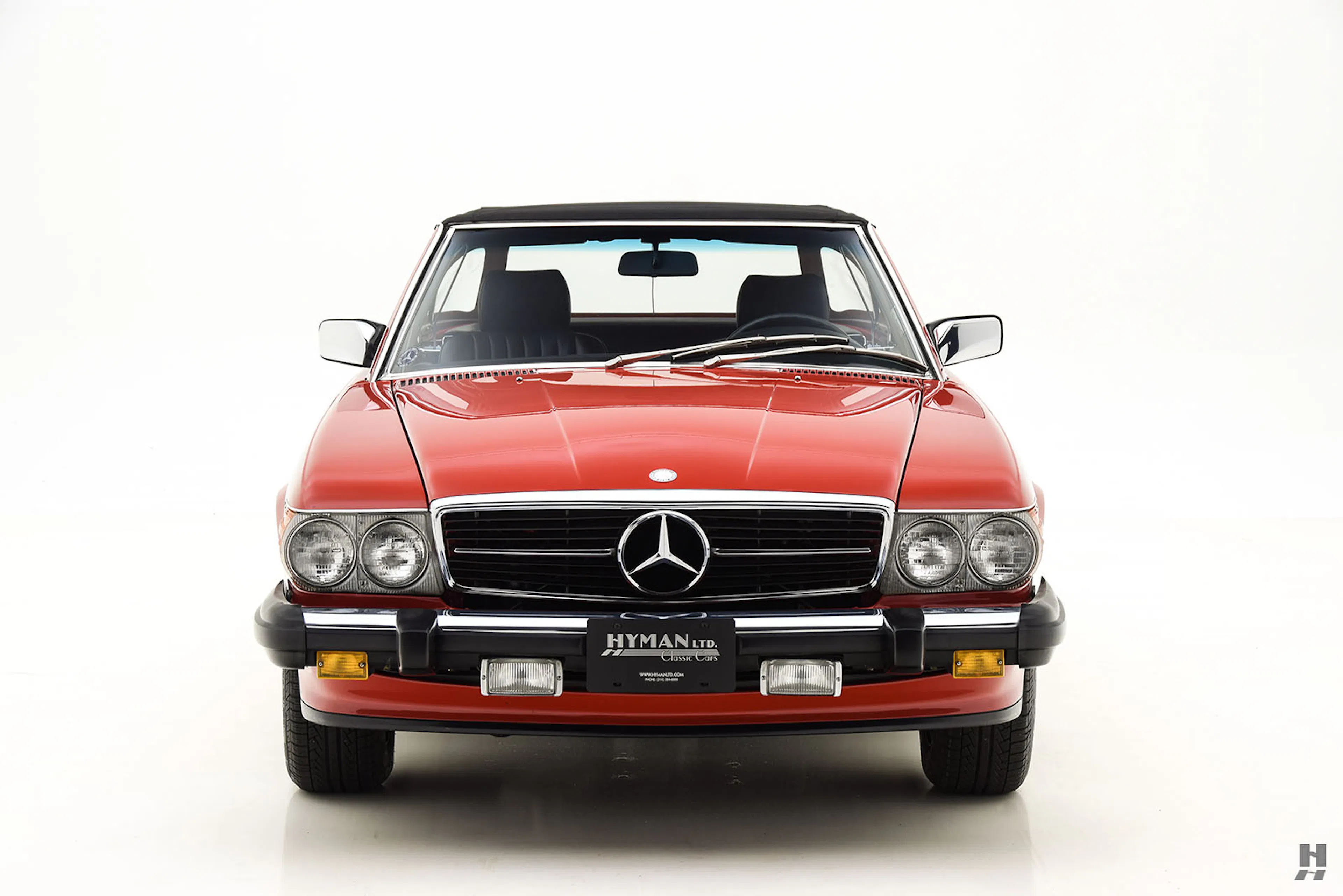 1987 Mercedes-Benz 560SL 2dr Roadster Courtesy of Hyman Ltd.