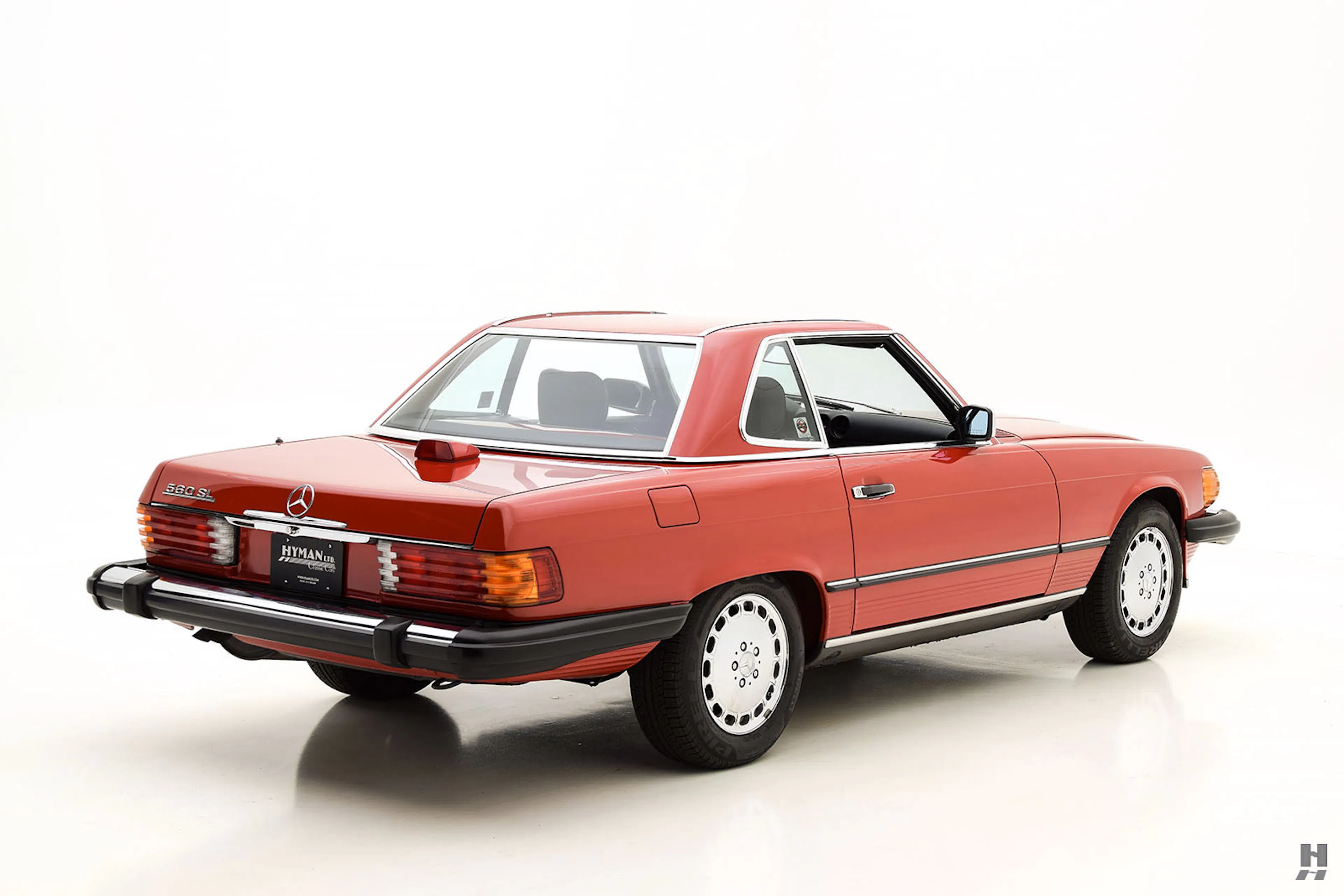 1987 Mercedes-Benz 560SL 2dr Roadster Courtesy of Hyman Ltd.