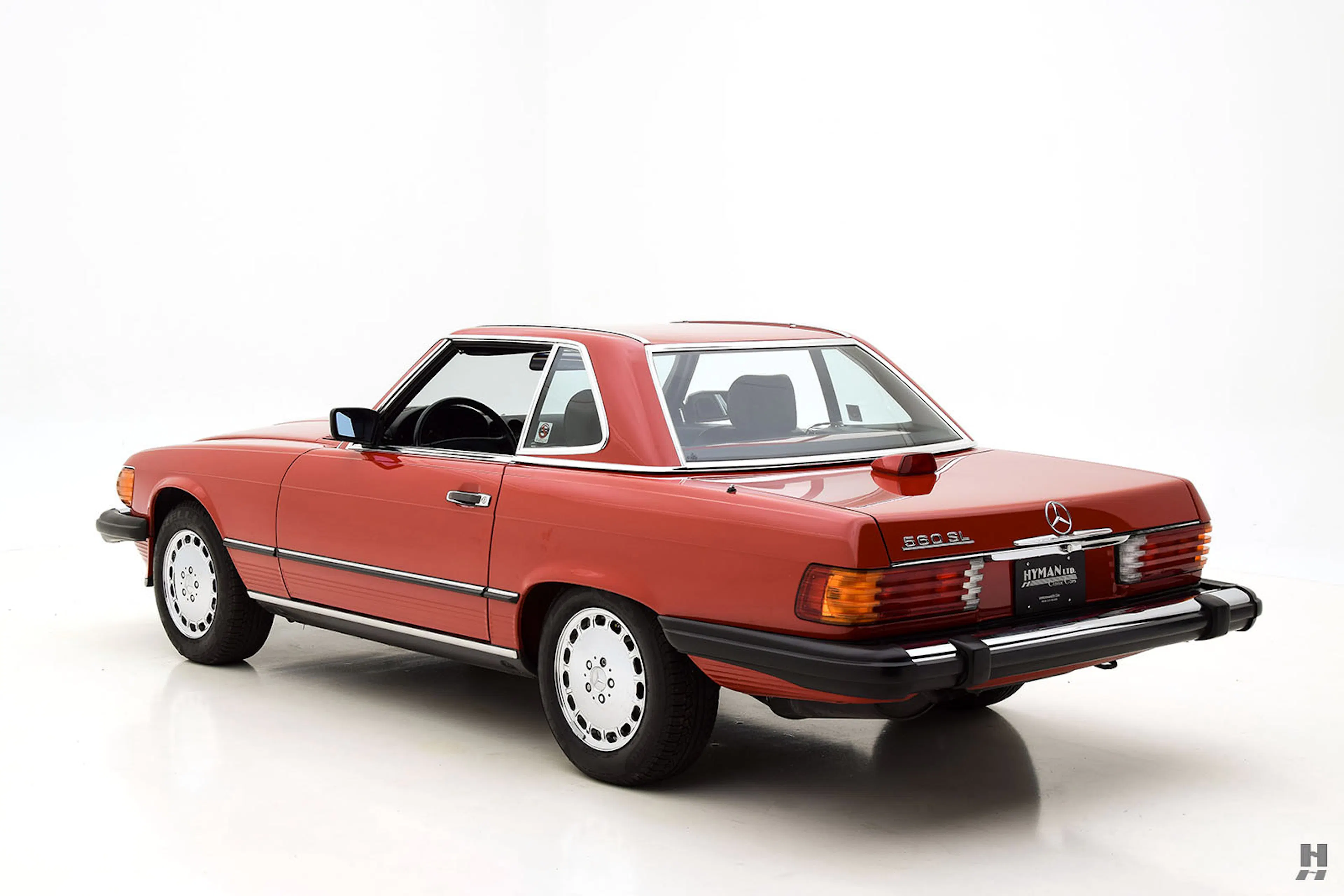 1987 Mercedes-Benz 560SL 2dr Roadster Courtesy of Hyman Ltd.