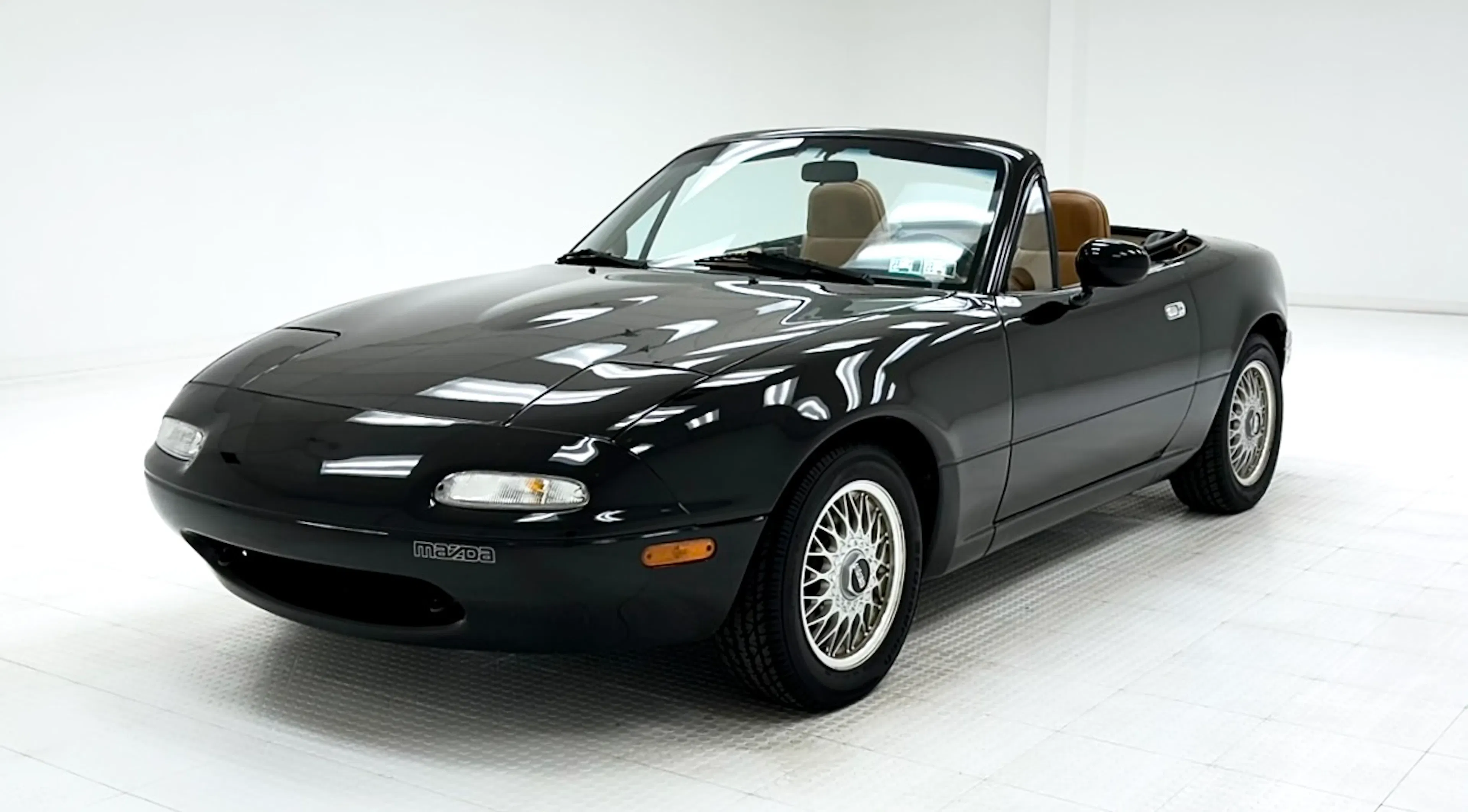 1992 Mazda MX-5 Miata 2dr Convertible Courtesy of Classic Auto Mall