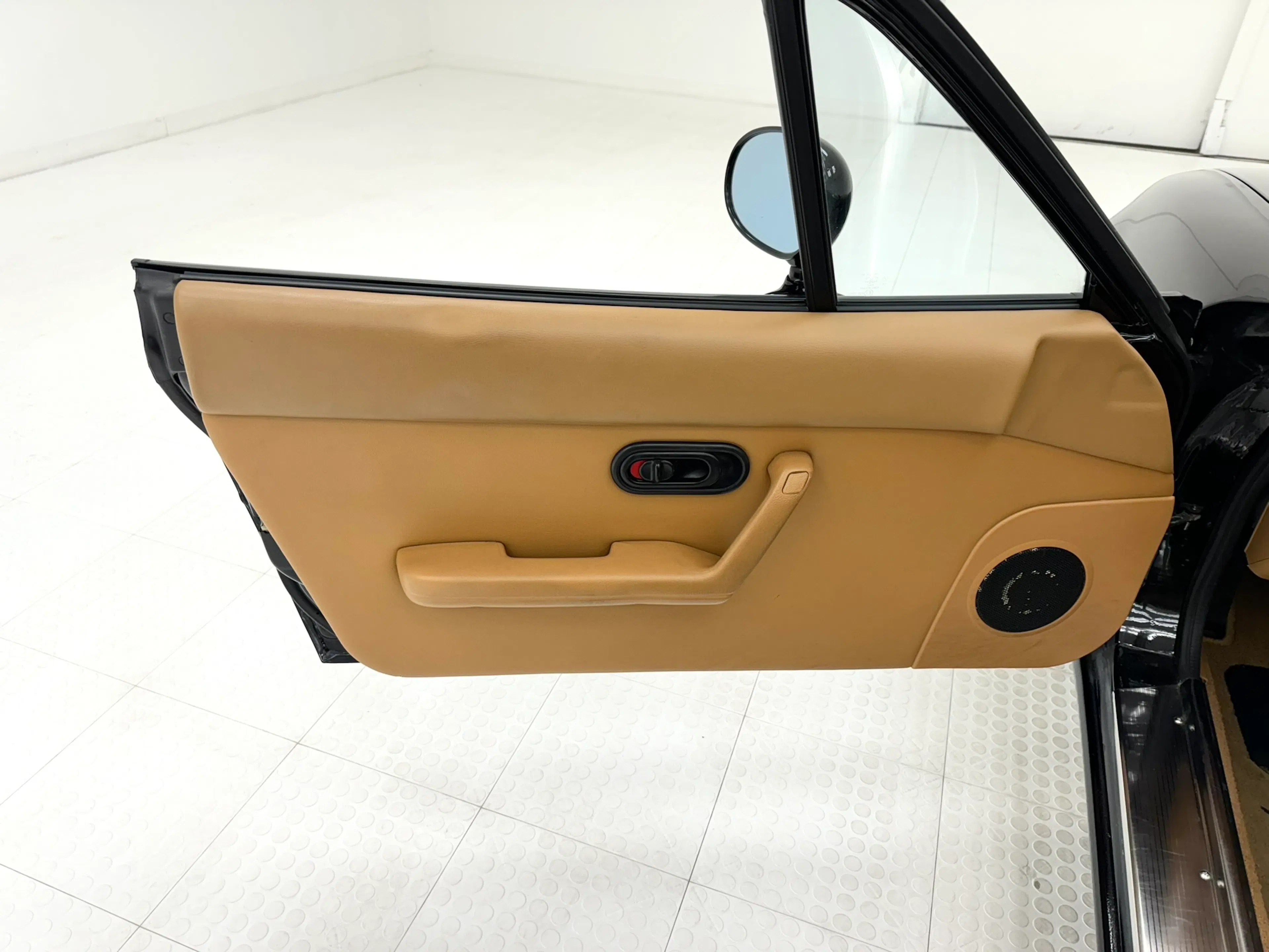 1992 Mazda MX-5 Miata 2dr Convertible Courtesy of Classic Auto Mall