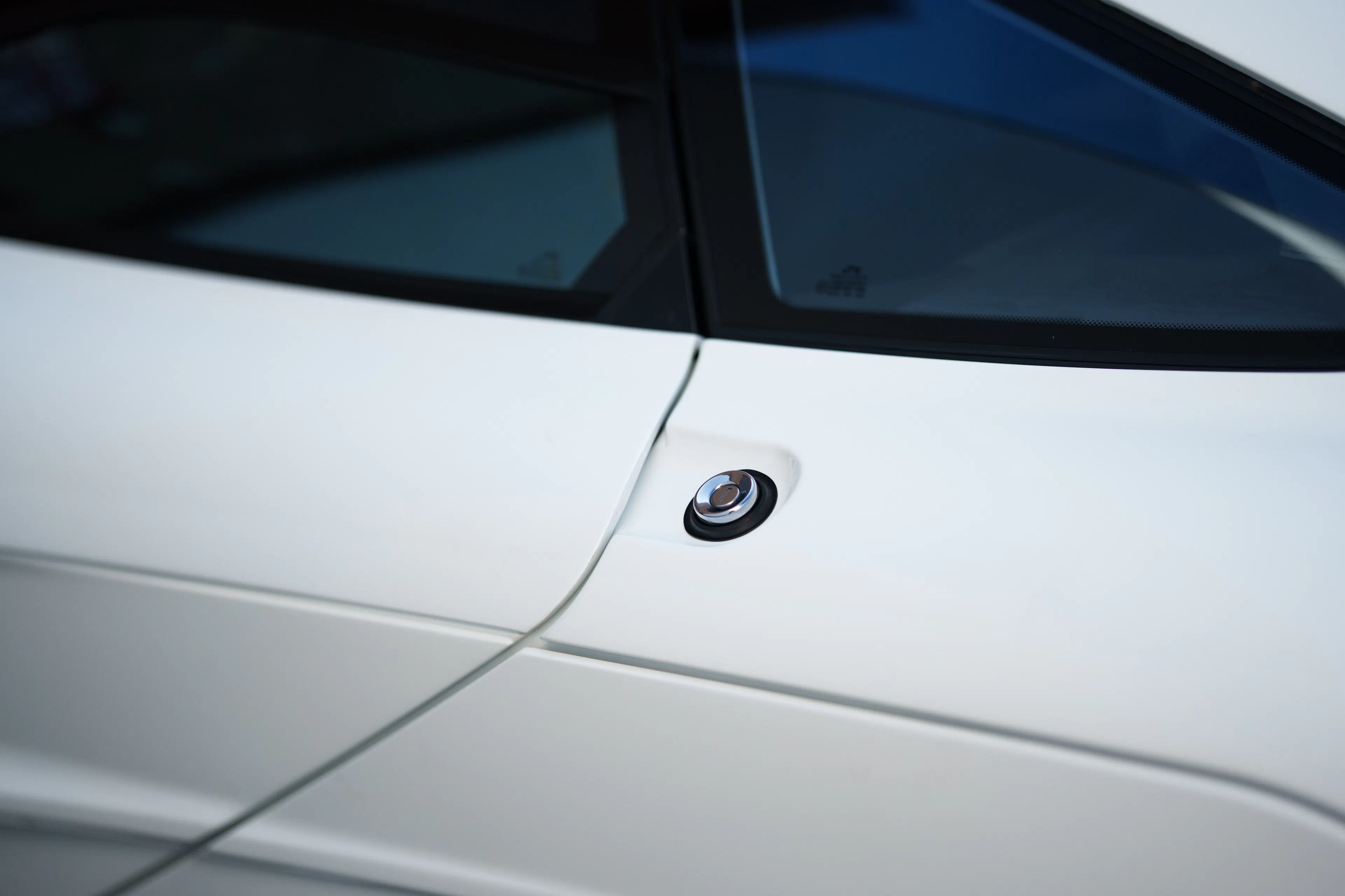 1995 McLaren F1 2dr Coupe Courtesy of Broad Arrow Auctions