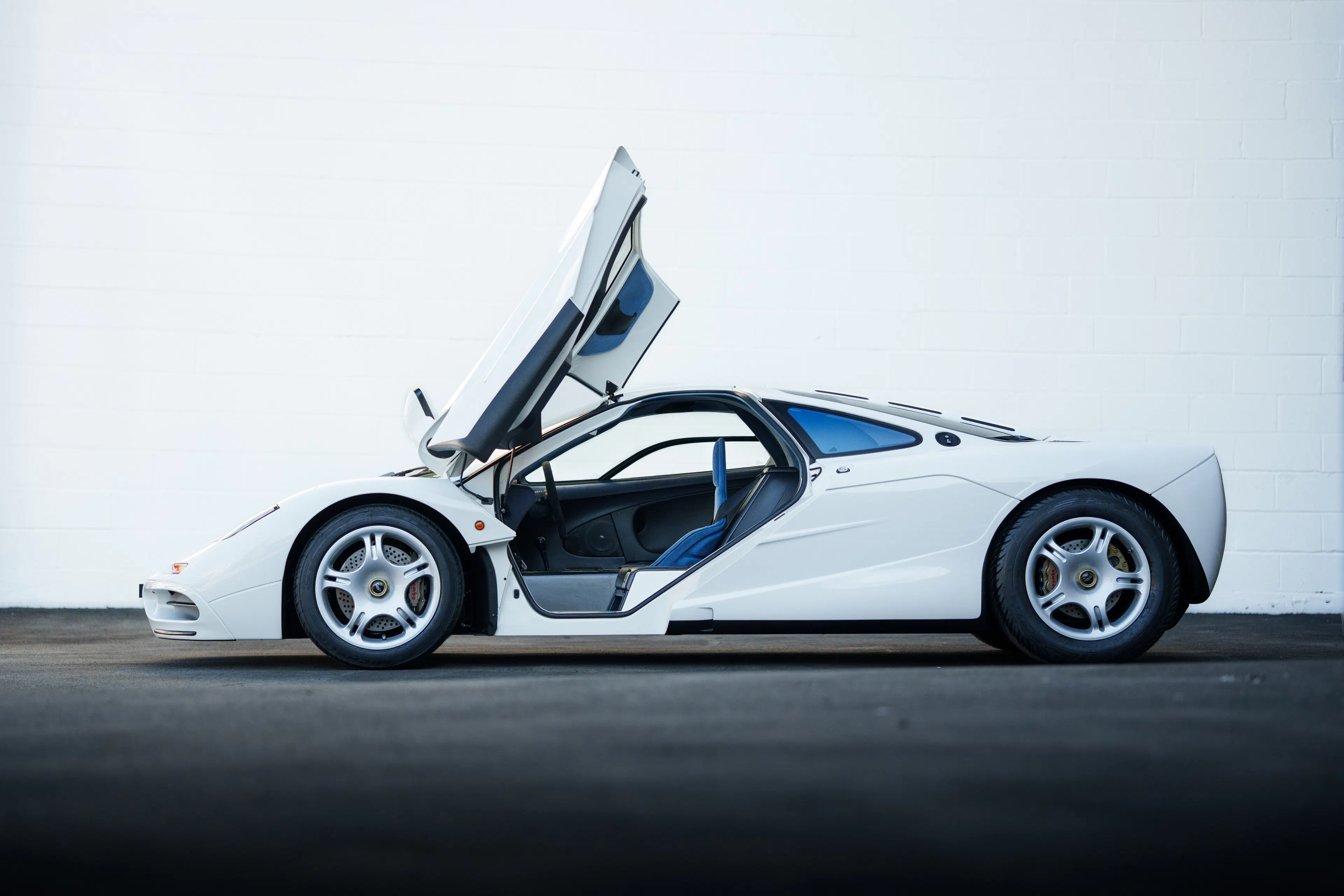 1995 McLaren F1 2dr Coupe Courtesy of Broad Arrow Auctions