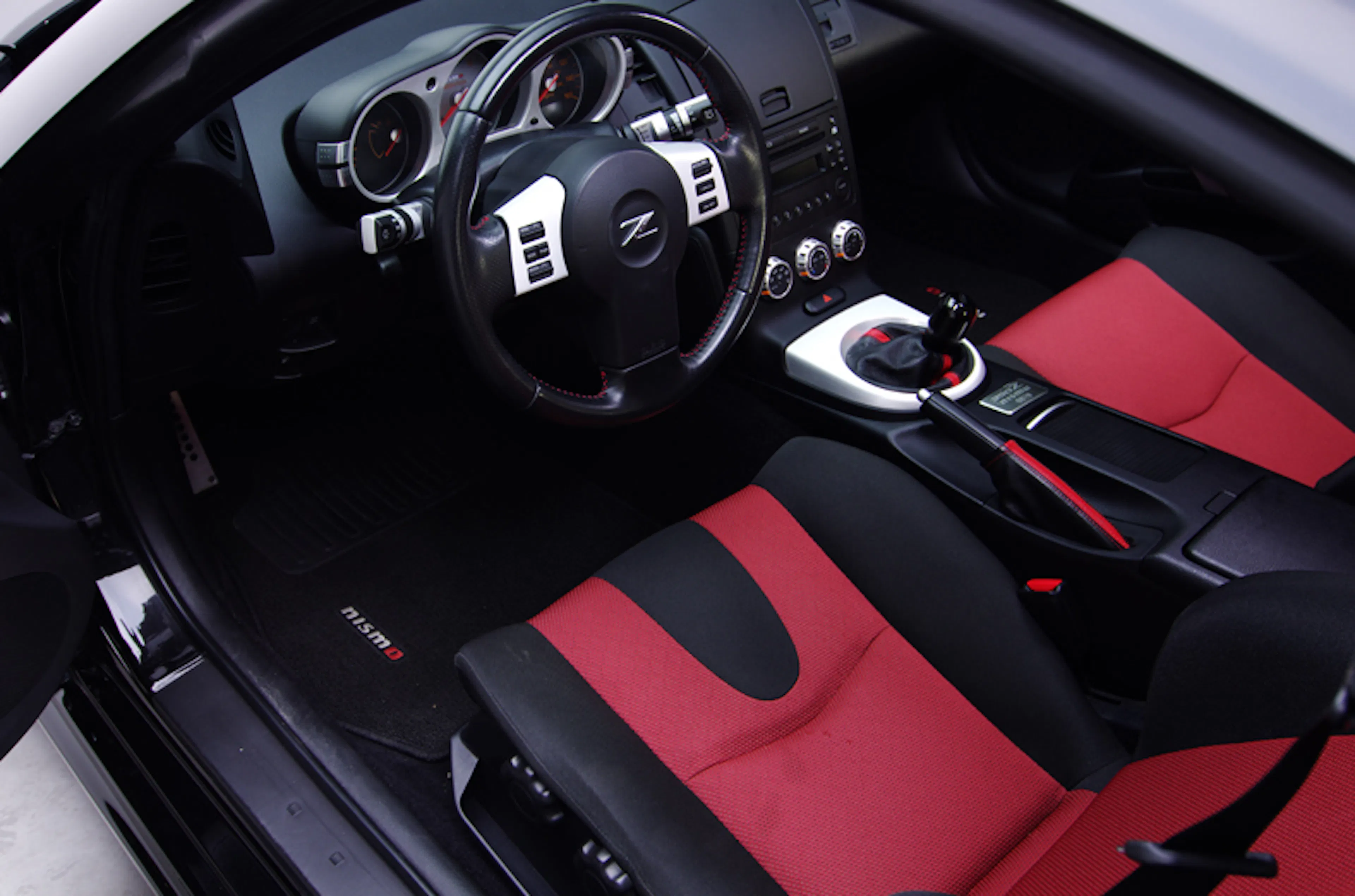 2008 Nissan 350Z NISMO 2dr Coupe Courtesy of RK Motors