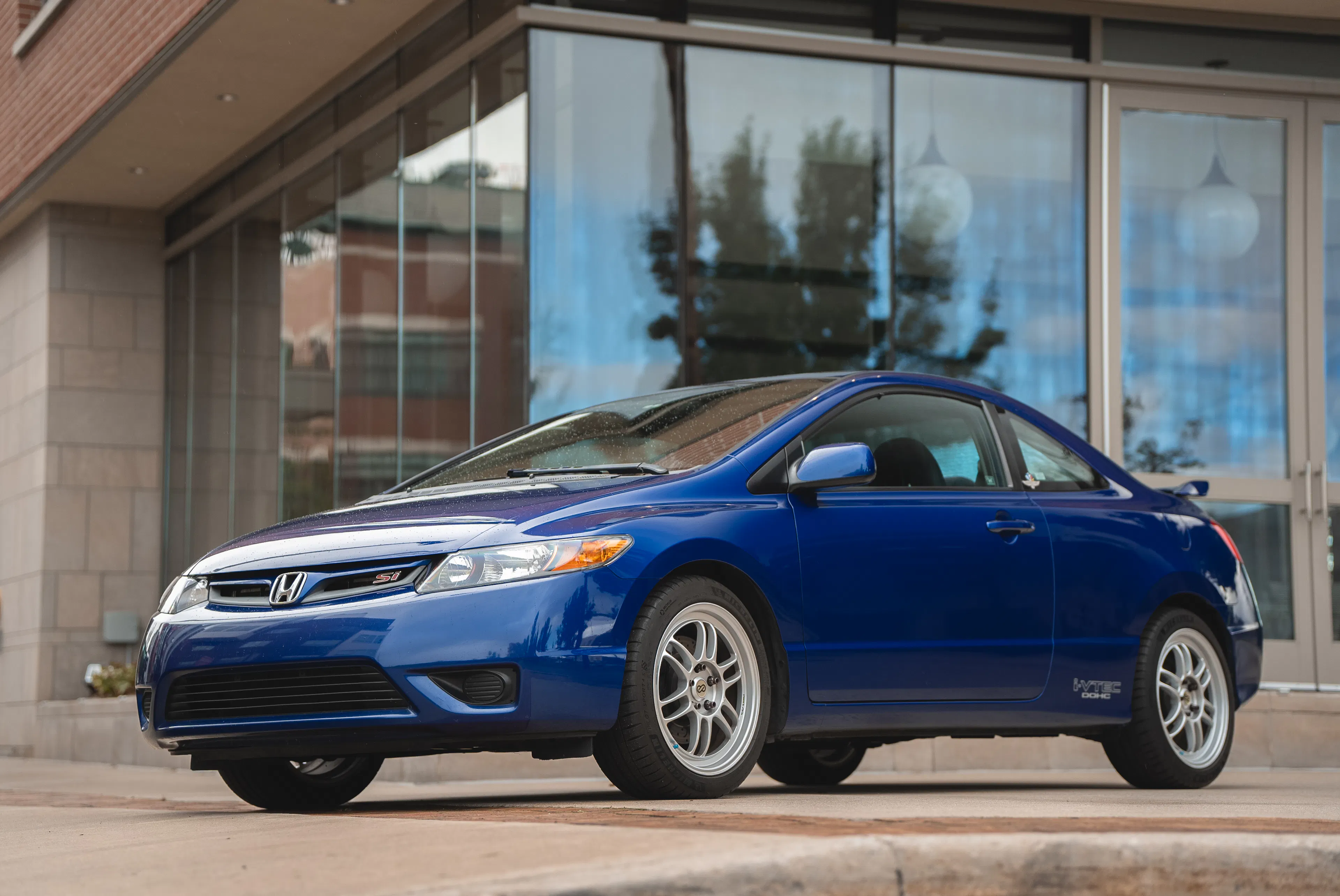 2008 Honda Civic Si 2dr Coupe Courtesy of Jordan Lewis