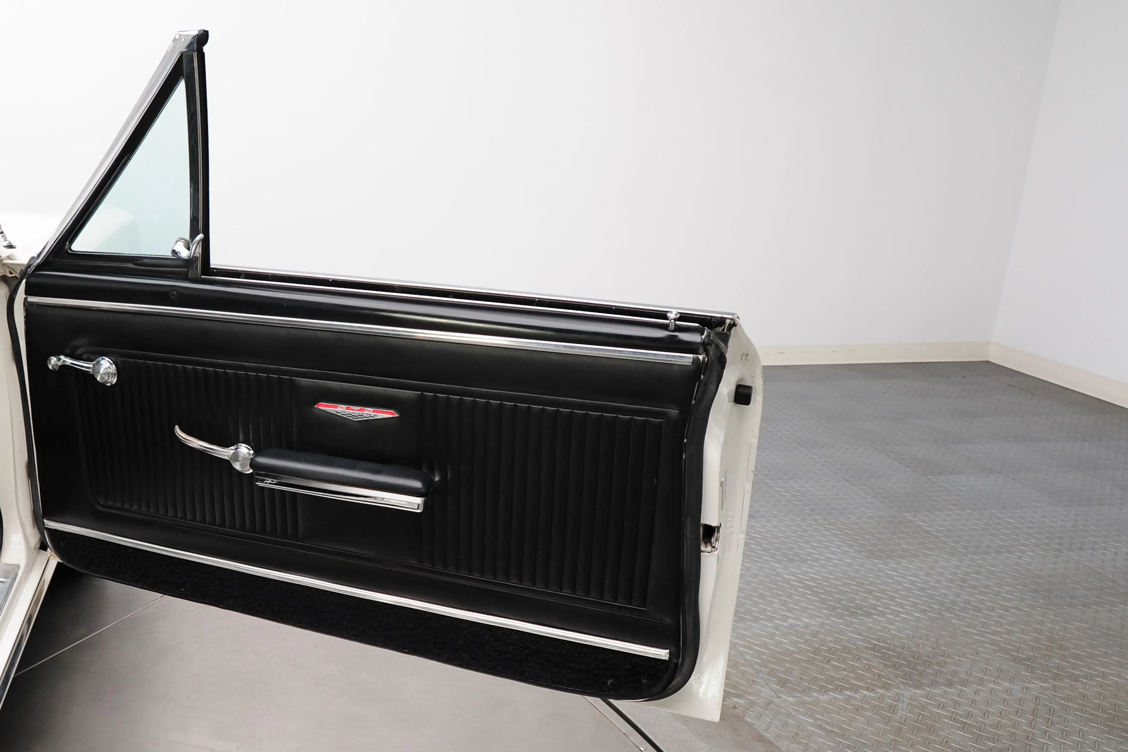 1966 Pontiac GTO 2dr Convertible Courtesy of RK Motors