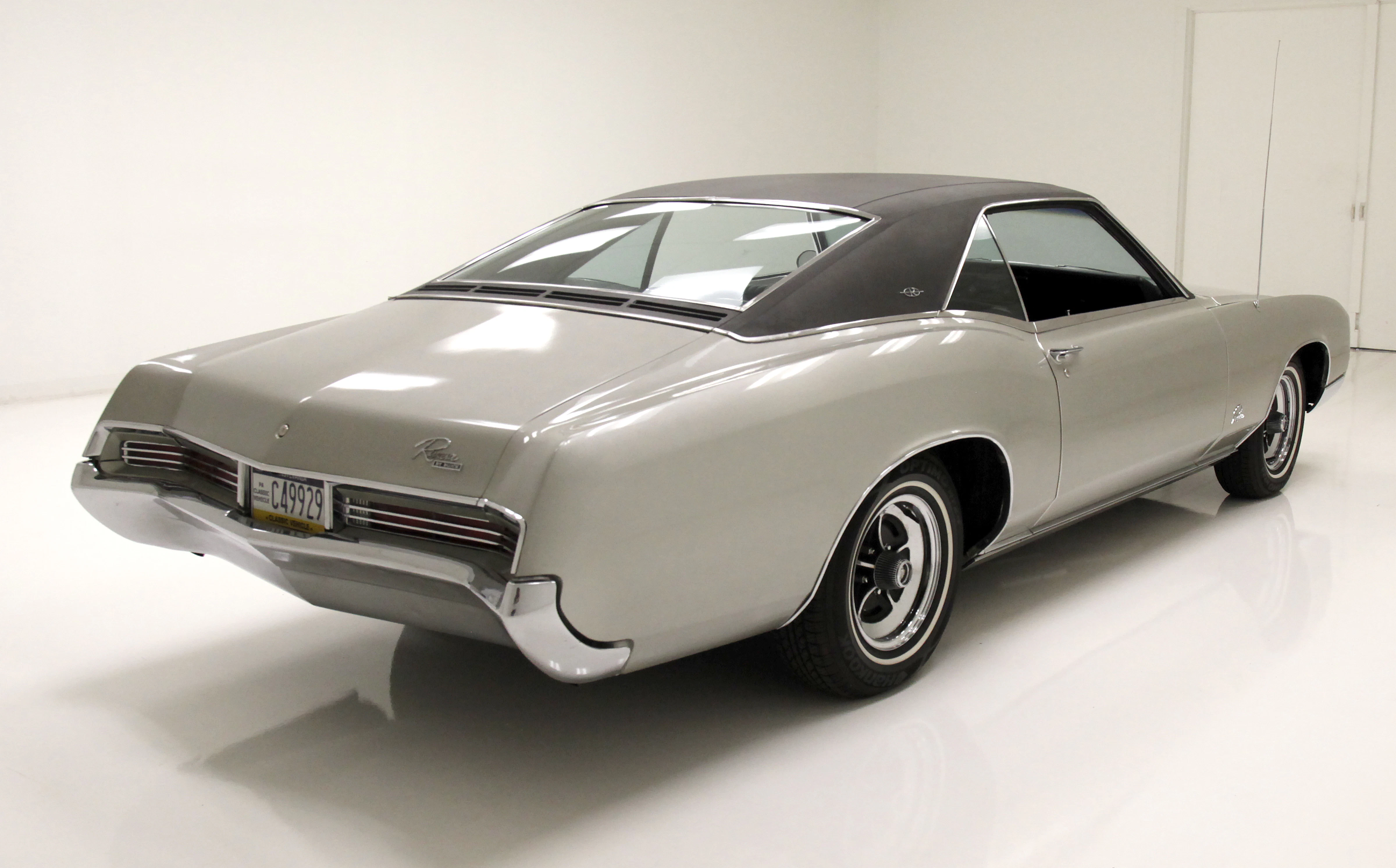 1967 Buick Riviera Base | Hagerty Valuation Tools®