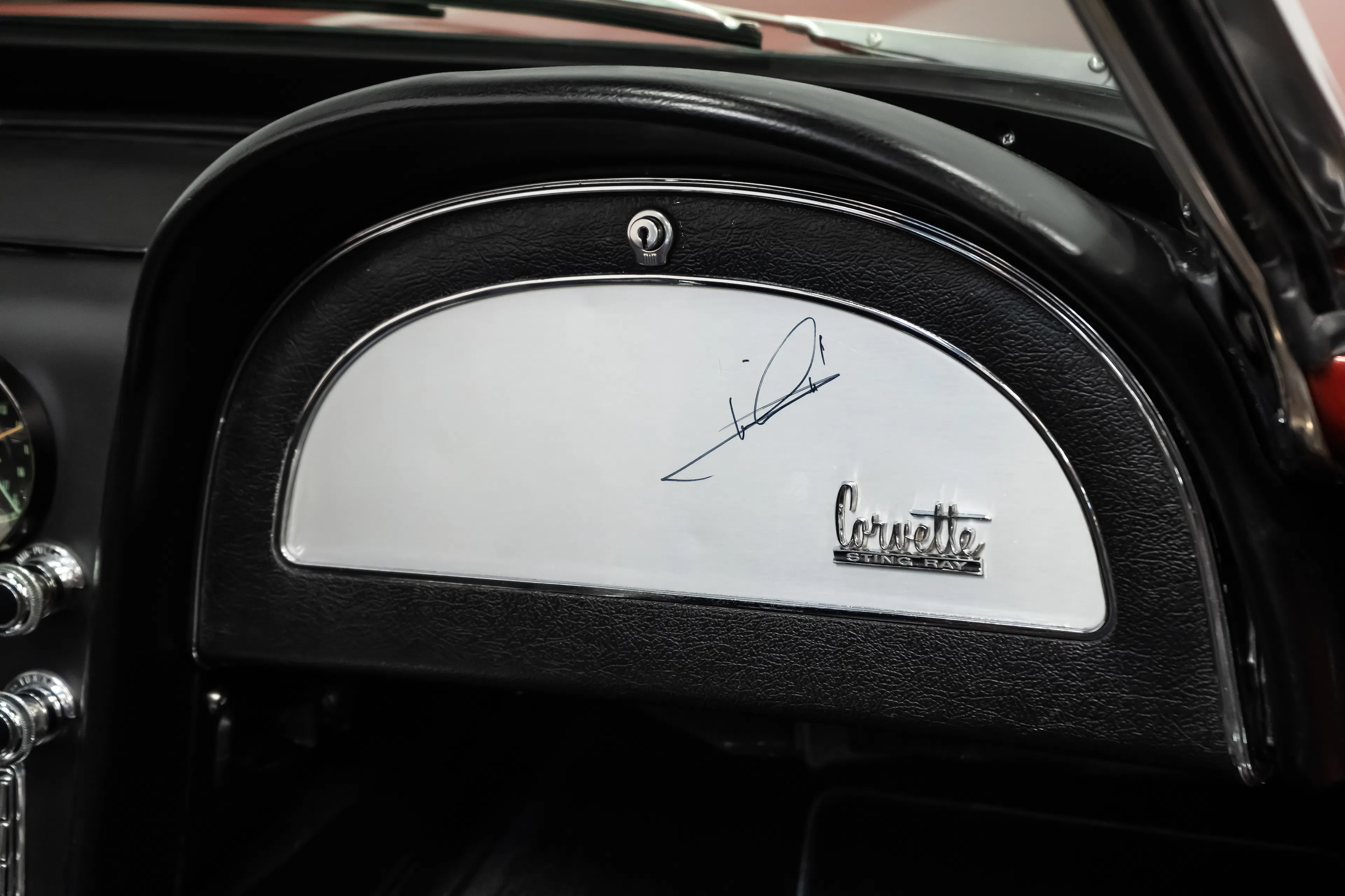 1967 Chevrolet Corvette Courtesy of Jim Lingley, Streetside Classic & Jose Pardo