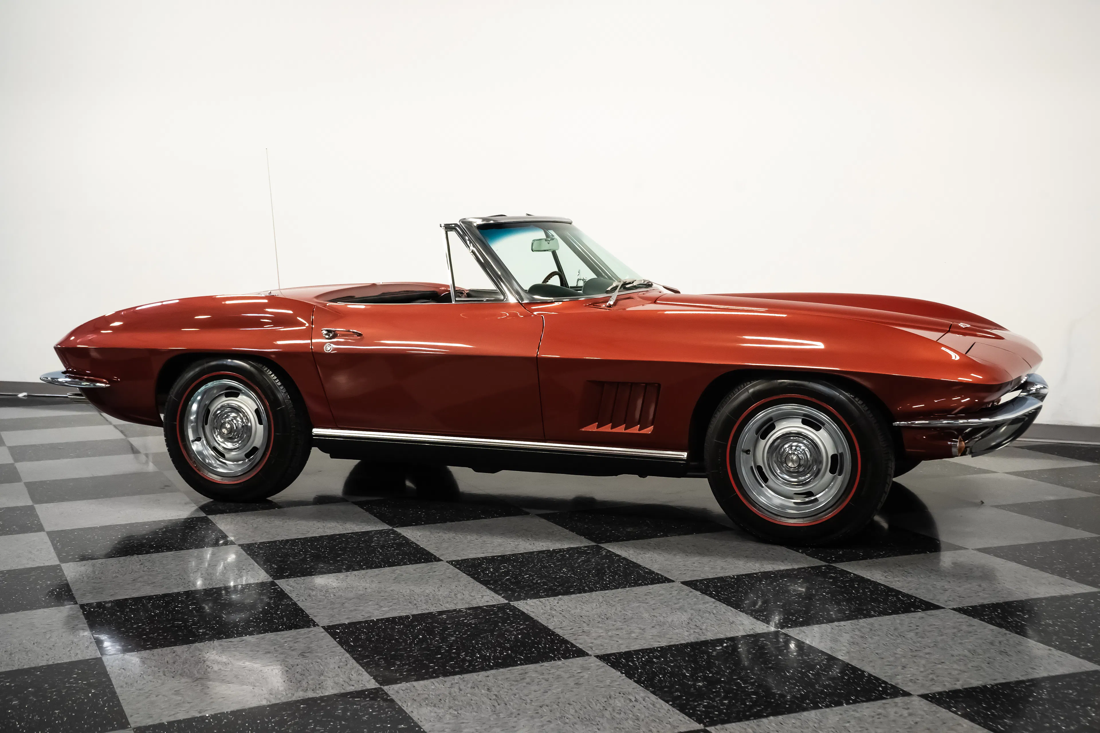 1967 Chevrolet Corvette Courtesy of Jim Lingley, Streetside Classic & Jose Pardo