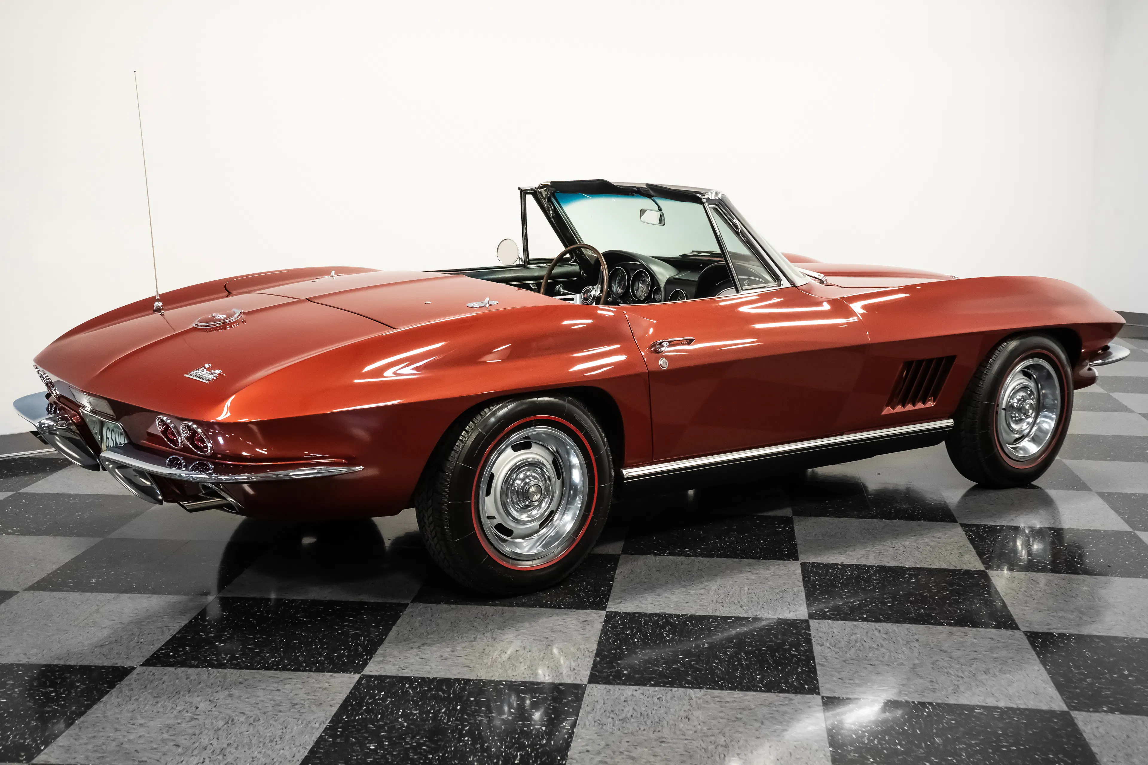 1967 Chevrolet Corvette Courtesy of Jim Lingley, Streetside Classic & Jose Pardo