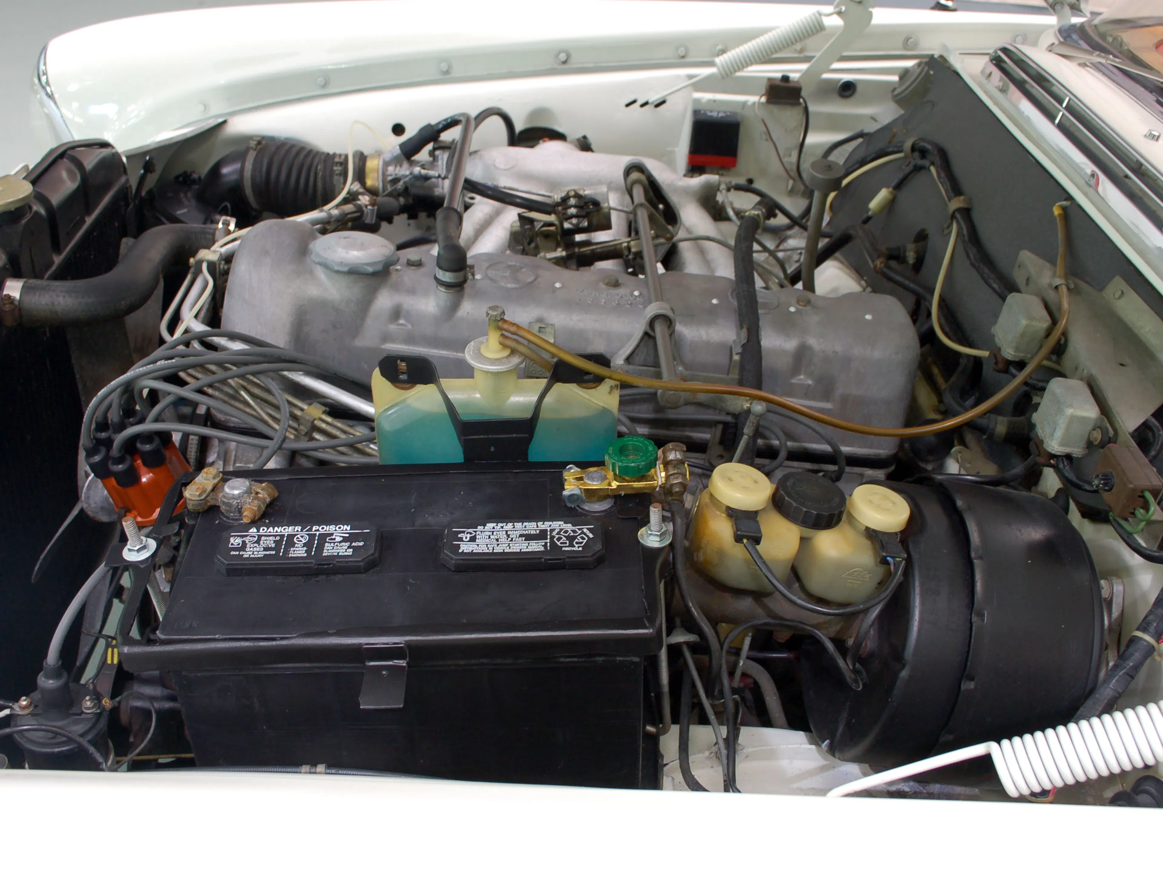1967 Mercedes-Benz 250SE 2dr Coupe Courtesy of Hyman Ltd.