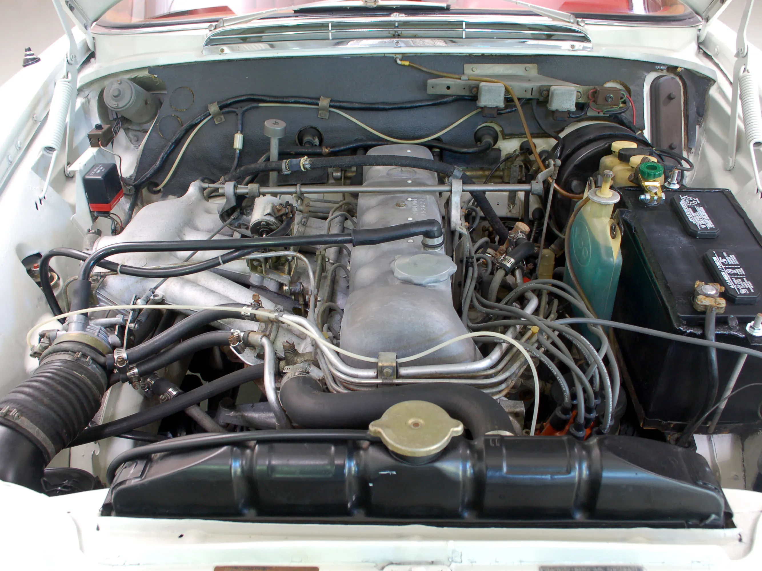1967 Mercedes-Benz 250SE 2dr Coupe Courtesy of Hyman Ltd.
