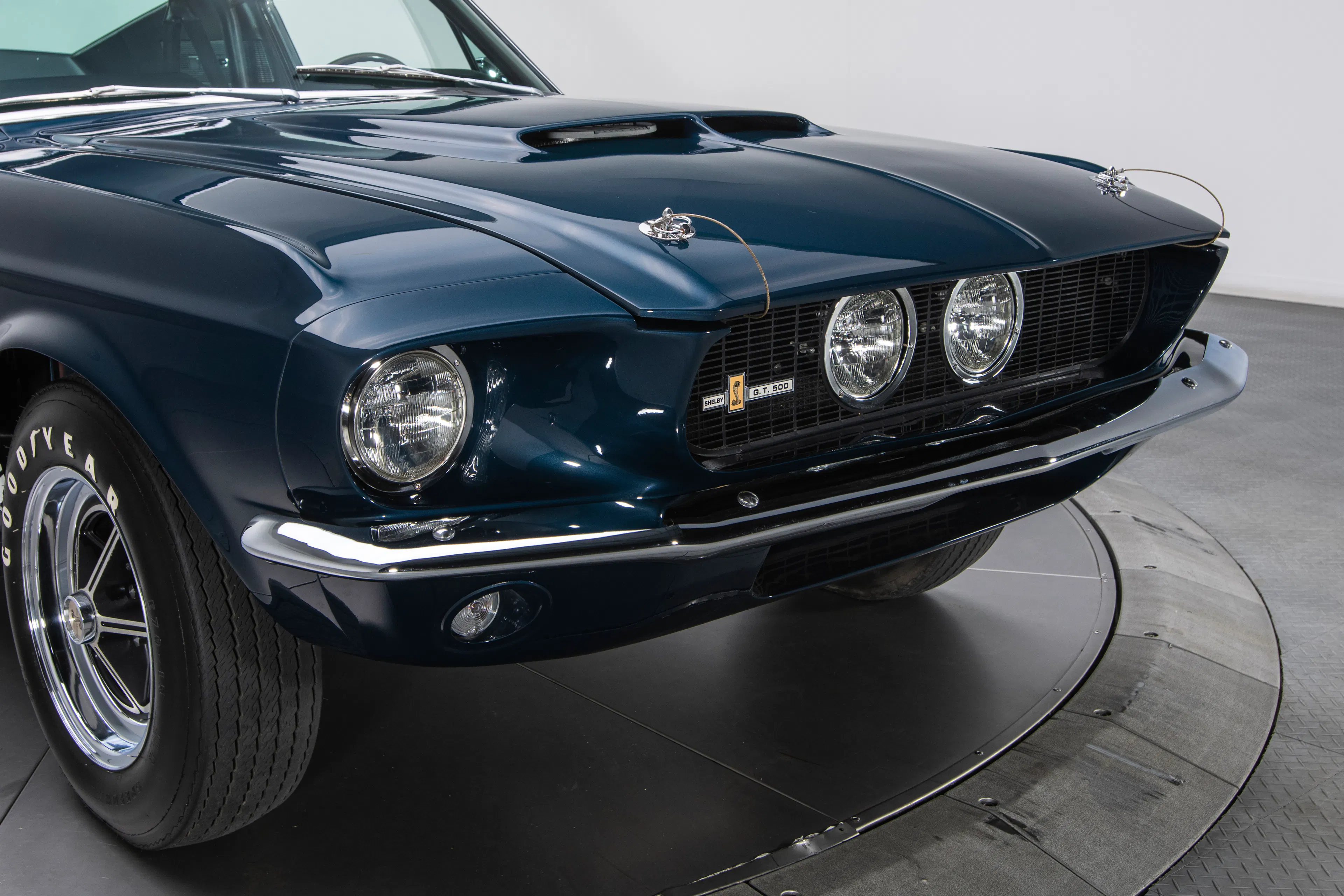 1967 Shelby GT500 2dr Fastback Courtesy of RK Motors