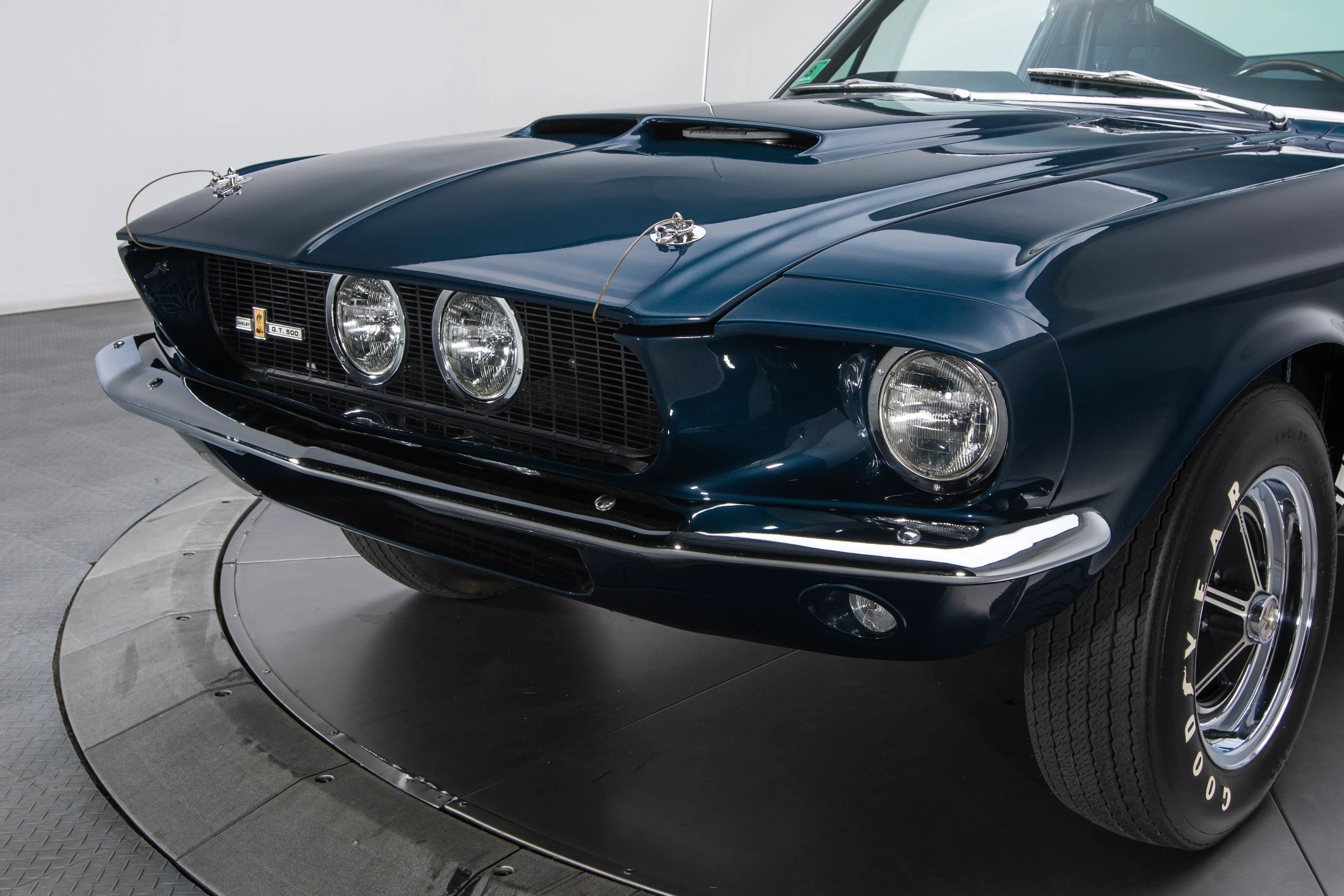 1967 Shelby GT500 2dr Fastback Courtesy of RK Motors