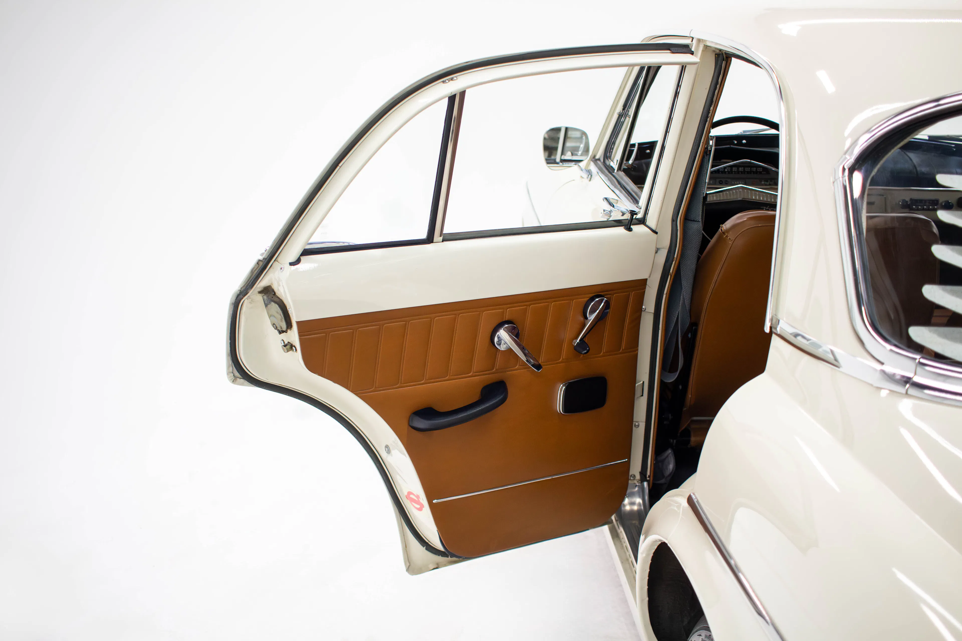 1967 Volvo 122S 4dr Sedan Courtesy of Michelle Click