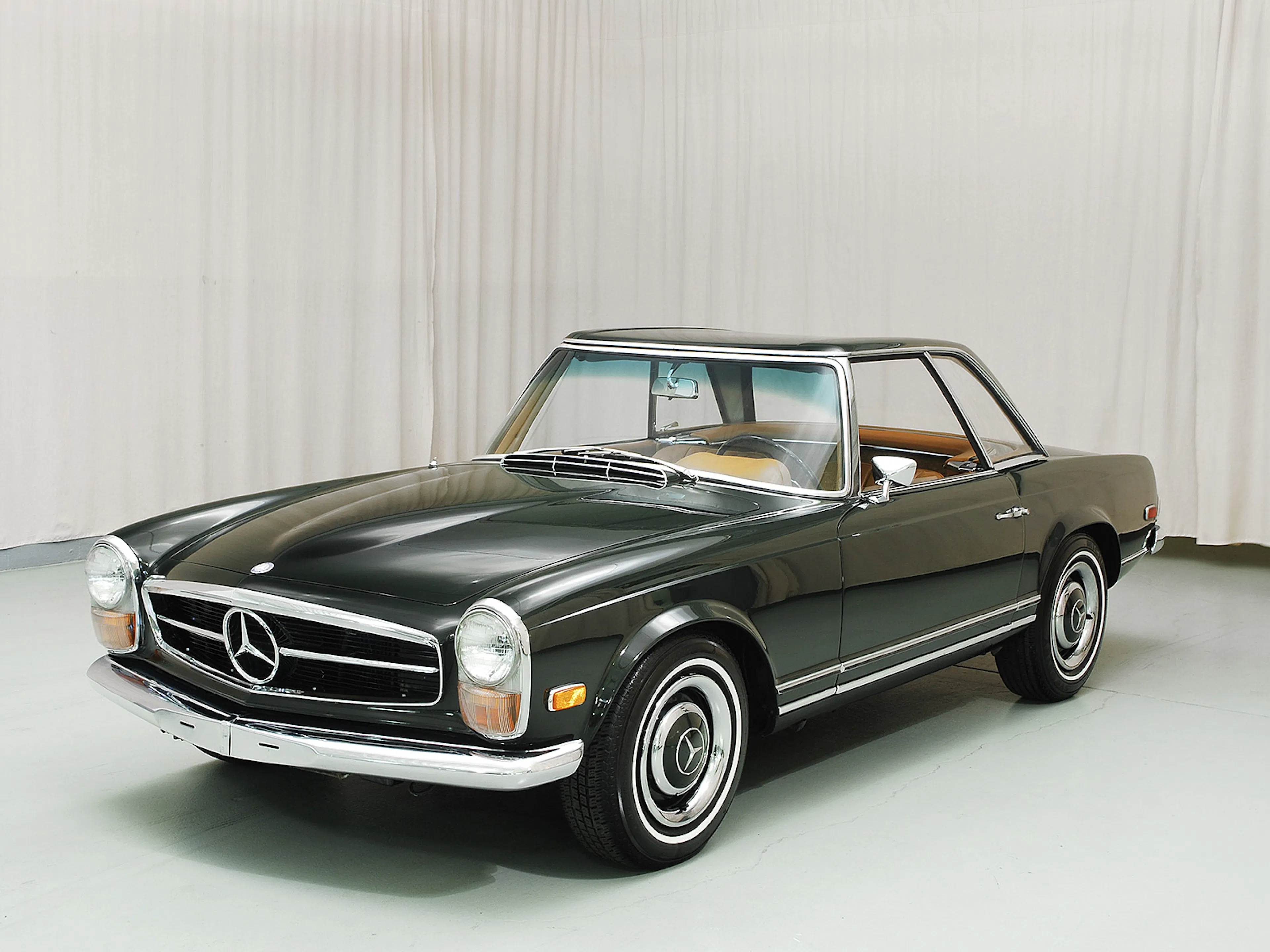1968 Mercedes-Benz 250SL 2dr Convertible Courtesy of Hyman Ltd.