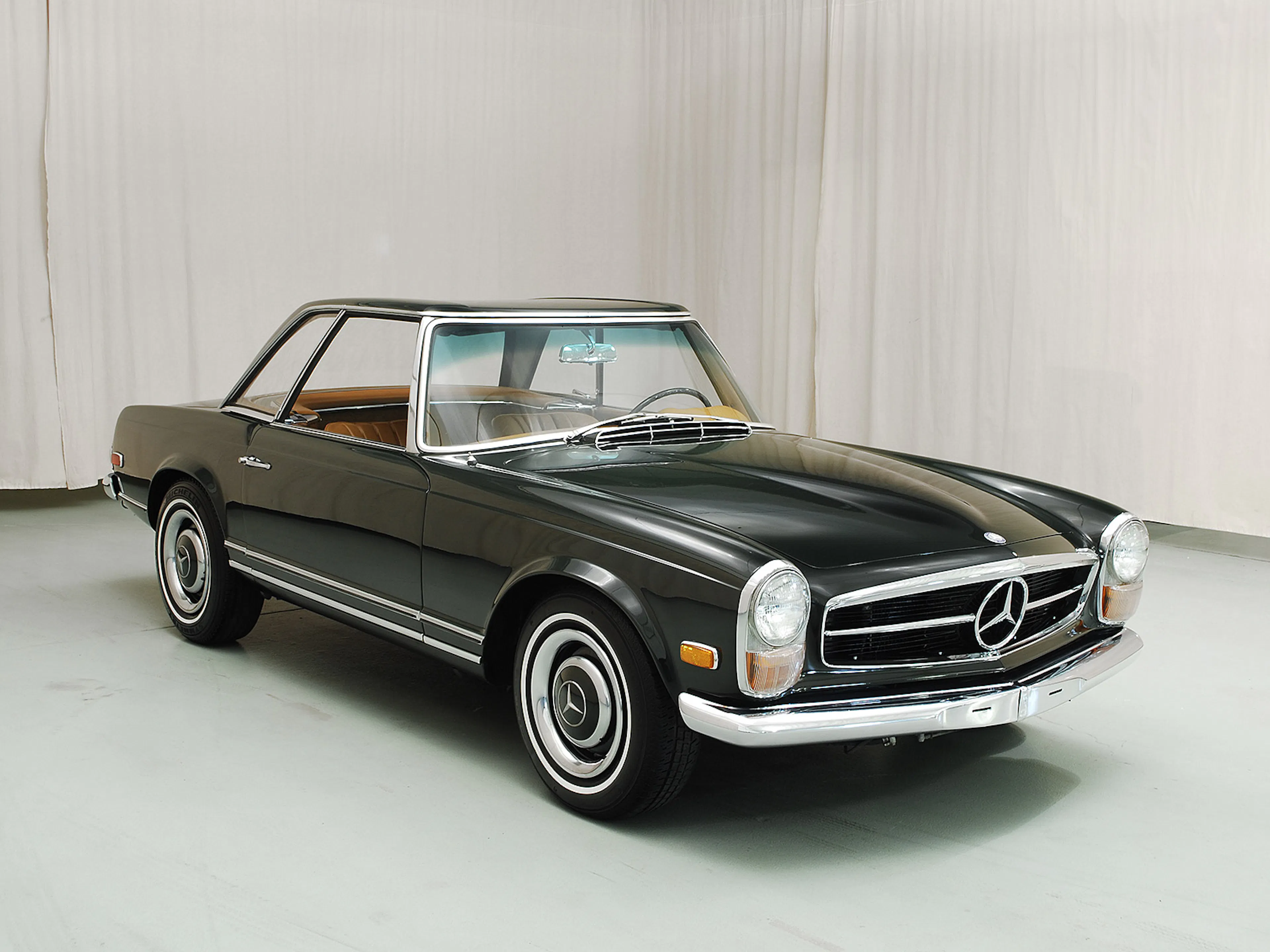 1968 Mercedes-Benz 250SL 2dr Convertible Courtesy of Hyman Ltd.