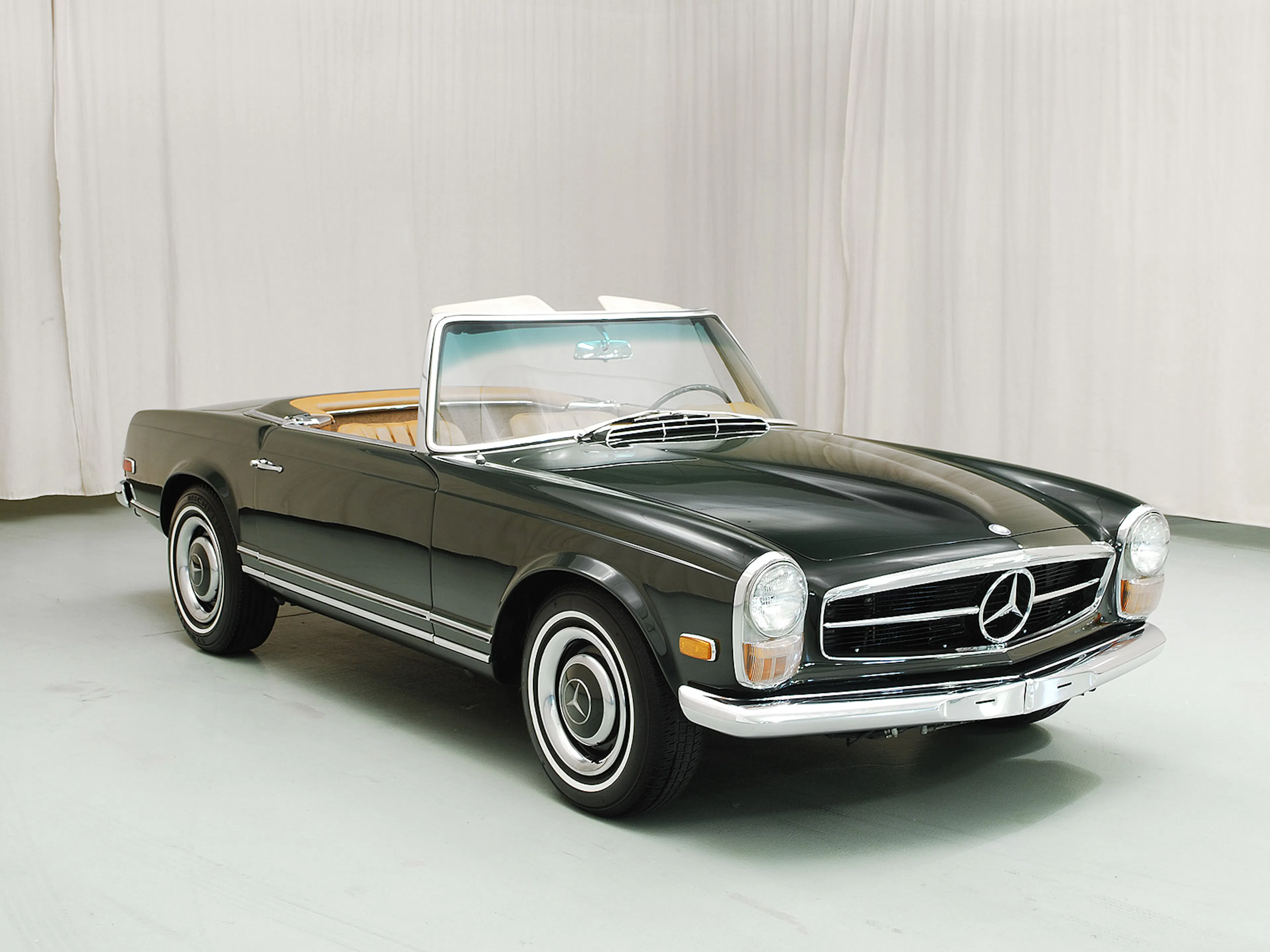 1968 Mercedes-Benz 250SL 2dr Convertible Courtesy of Hyman Ltd.
