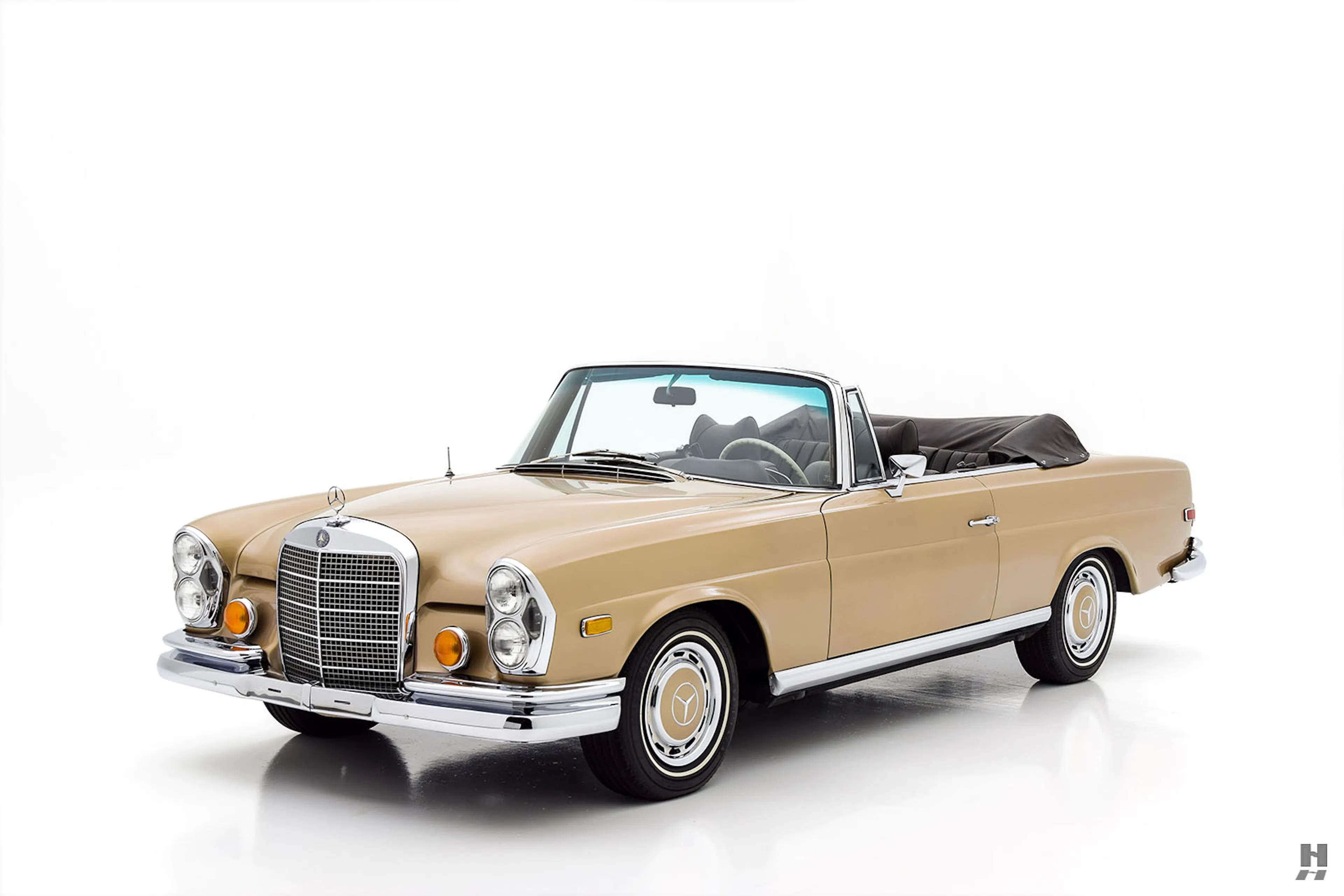 1969 Mercedes-Benz 280SE 2dr Cabriolet Courtesy of Hyman Ltd.