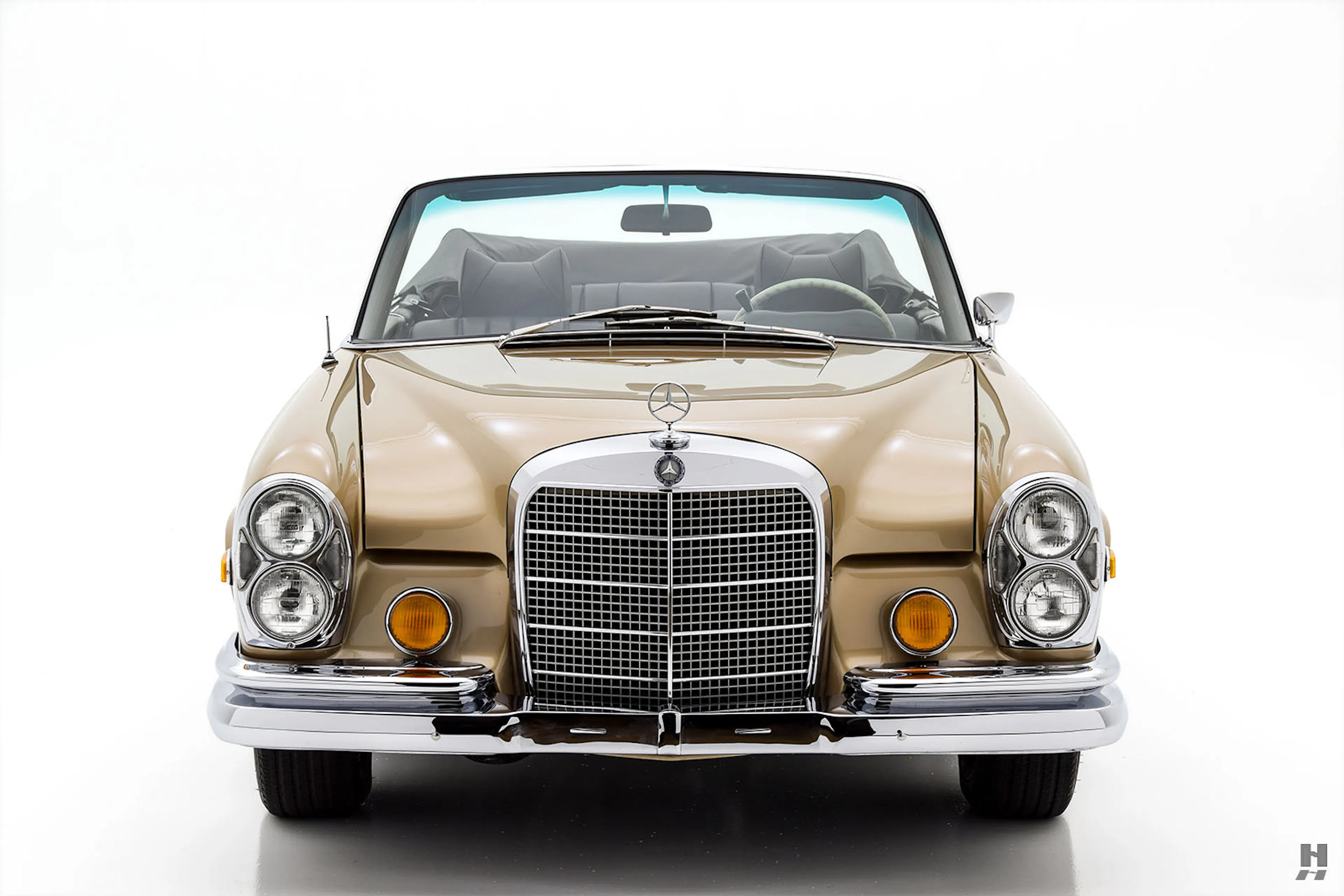 1969 Mercedes-Benz 280SE 2dr Cabriolet Courtesy of Hyman Ltd.