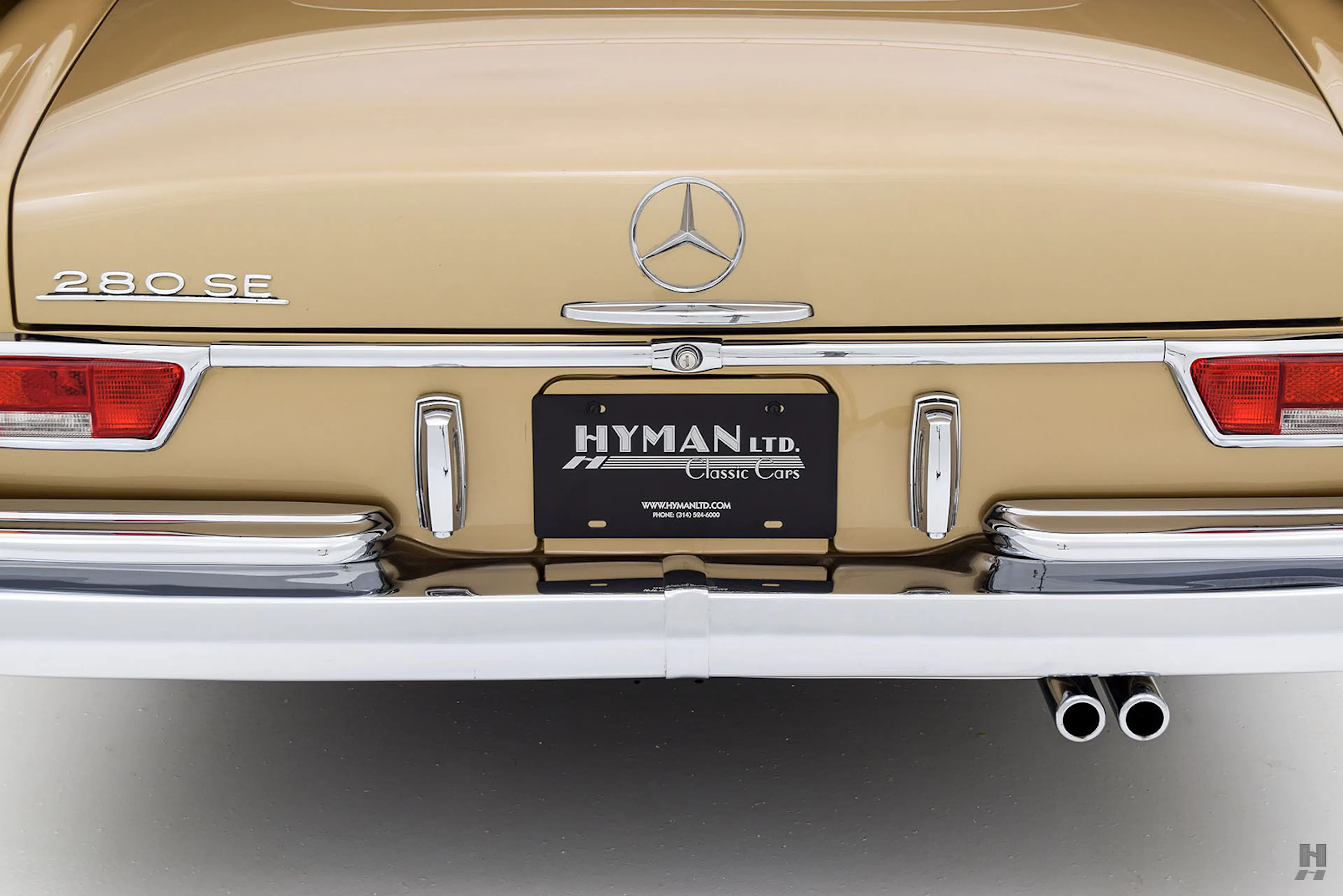 1969 Mercedes-Benz 280SE 2dr Cabriolet Courtesy of Hyman Ltd.