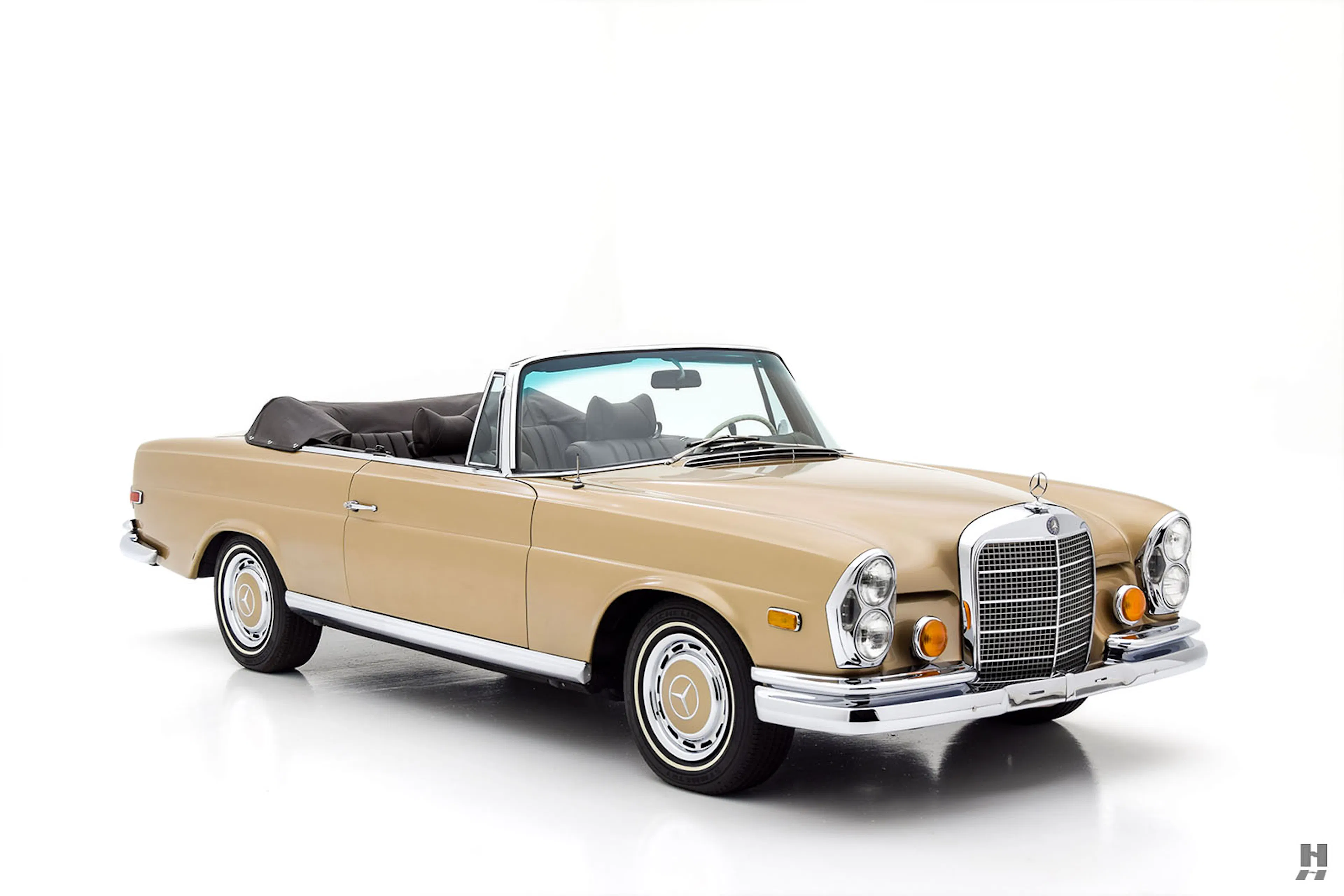 1969 Mercedes-Benz 280SE 2dr Cabriolet Courtesy of Hyman Ltd.