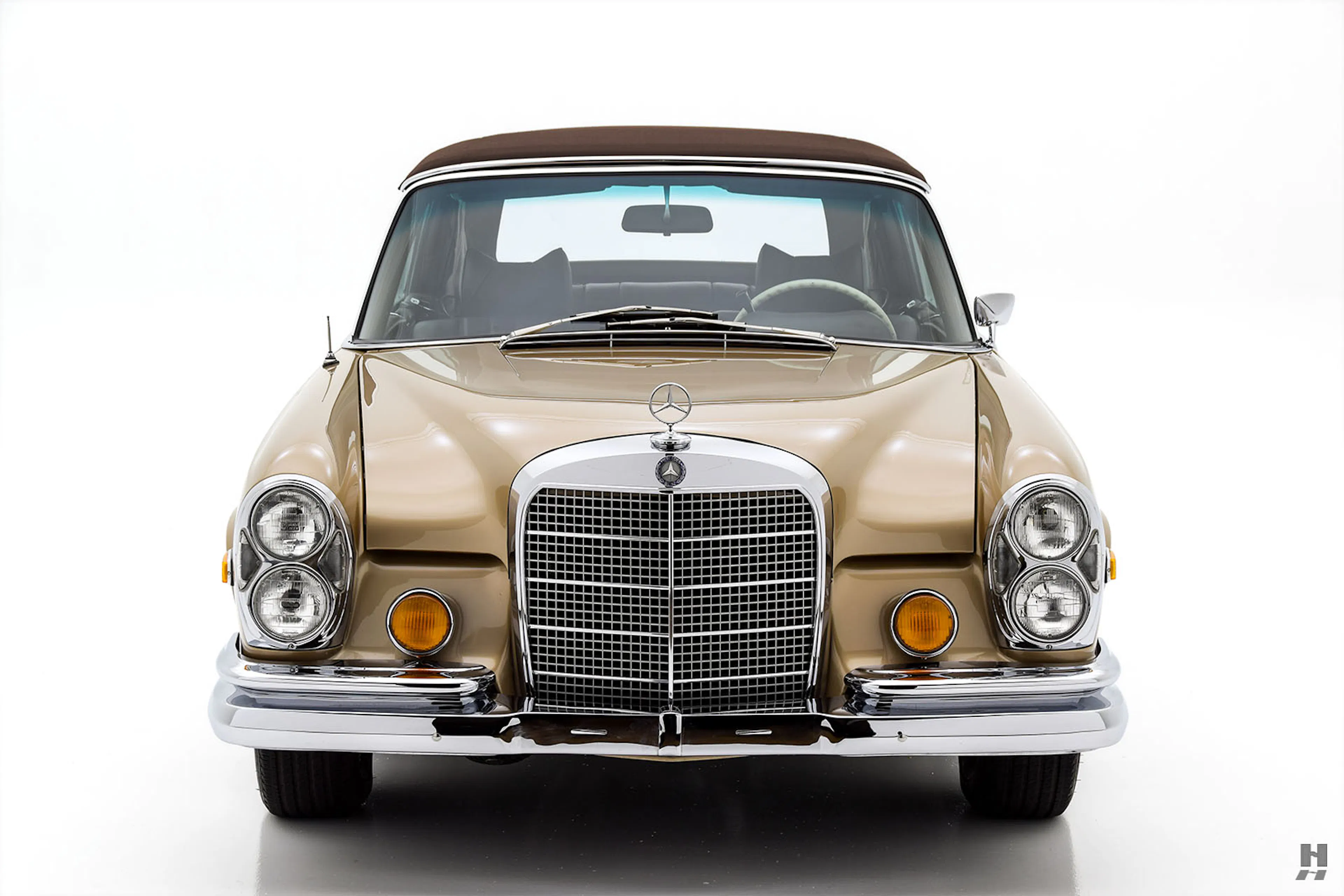 1969 Mercedes-Benz 280SE 2dr Cabriolet Courtesy of Hyman Ltd.