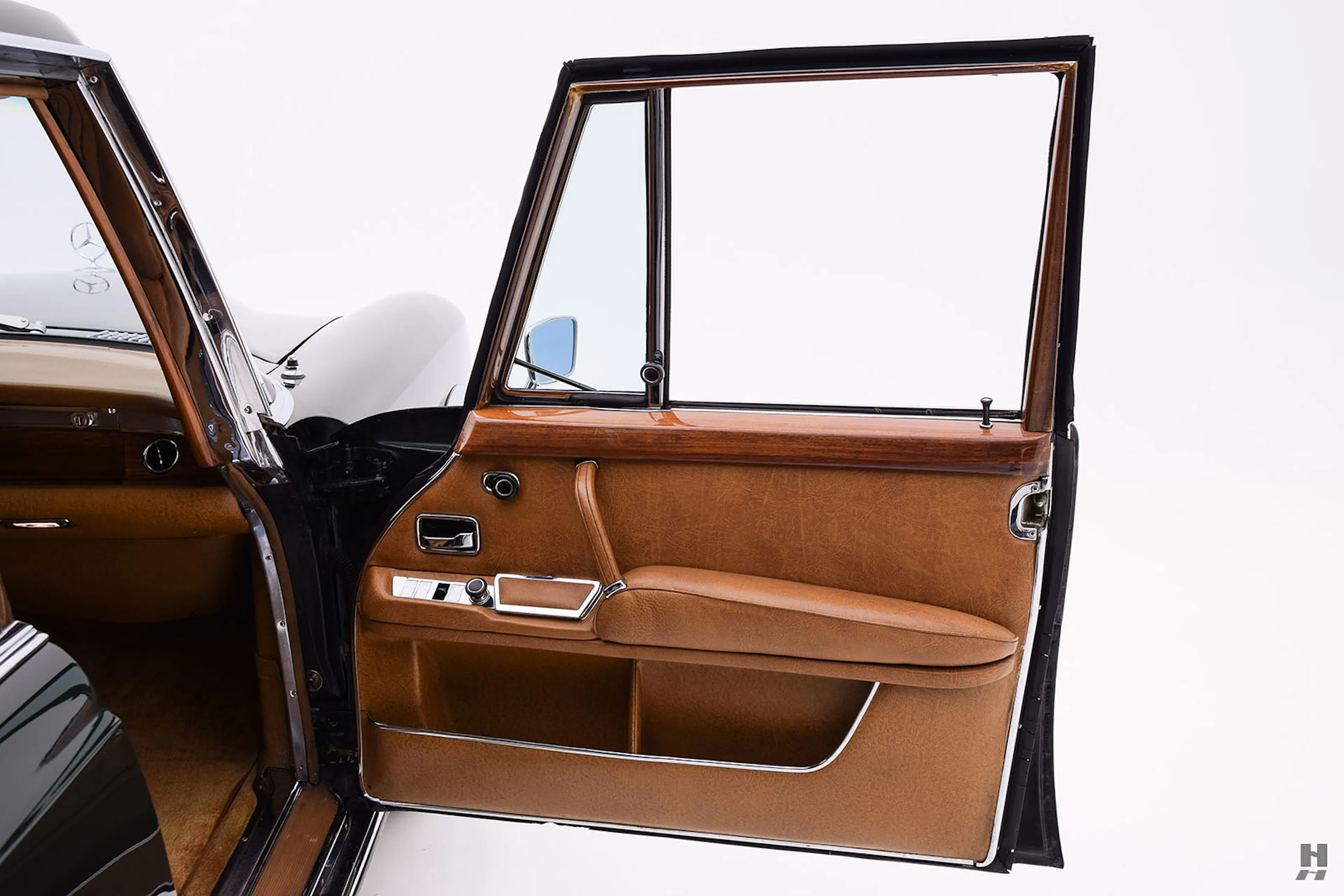 1969 Mercedes-Benz 600 4dr Sedan Courtesy of Hyman Ltd.