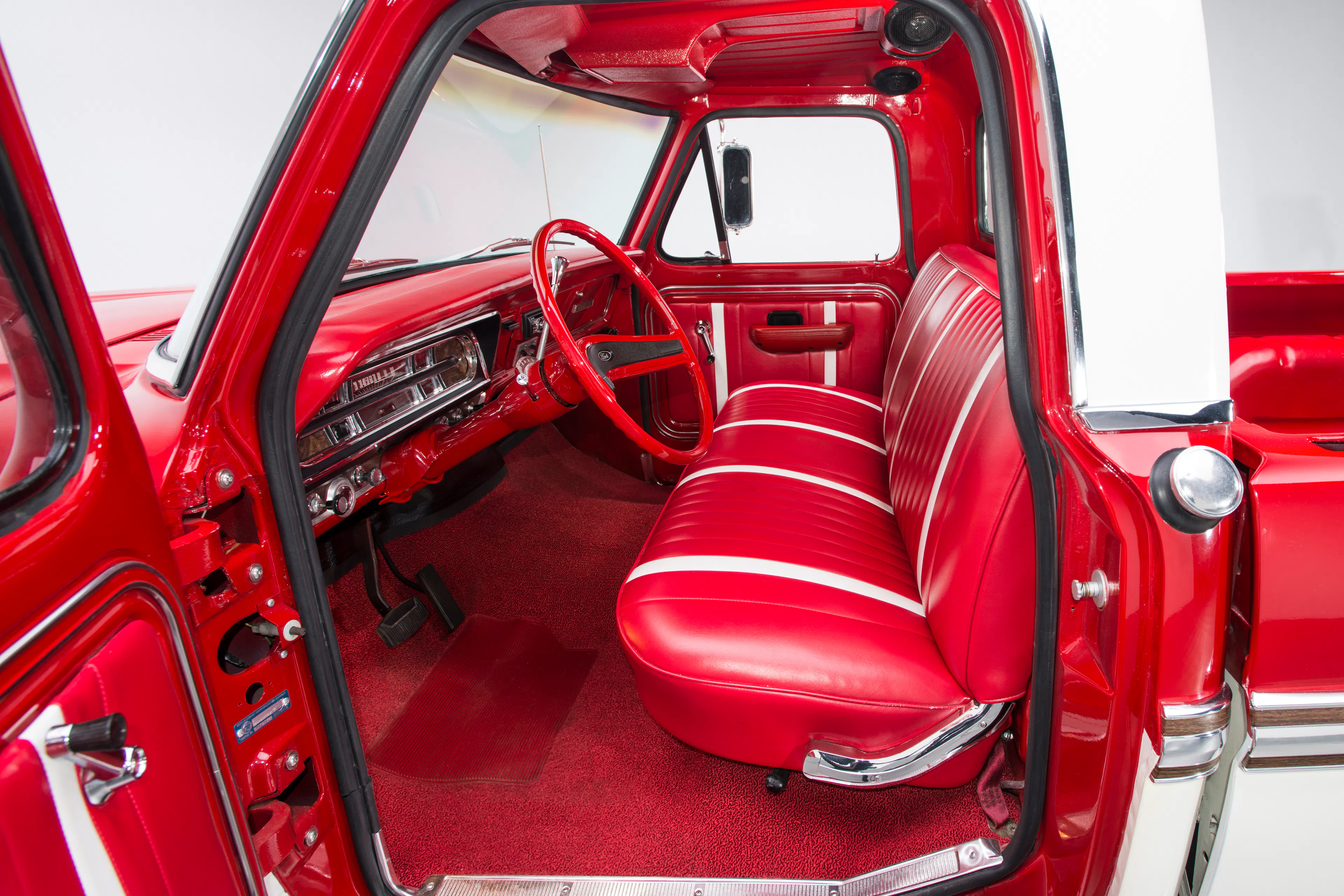 1970 Ford F-100 Ranger XLT 2dr Styleside Long Bed Courtesy of RK Motors