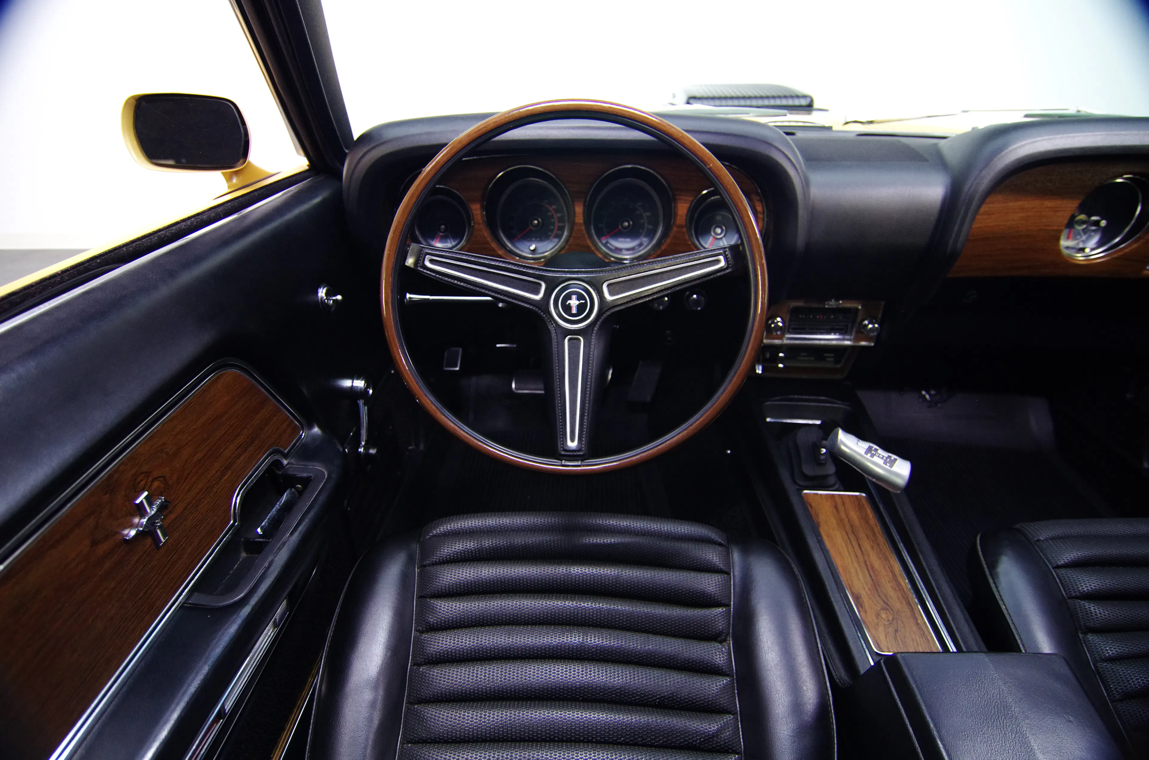 1970 Ford Mustang Mach 1 2dr SportsRoof Courtesy of RK Motors