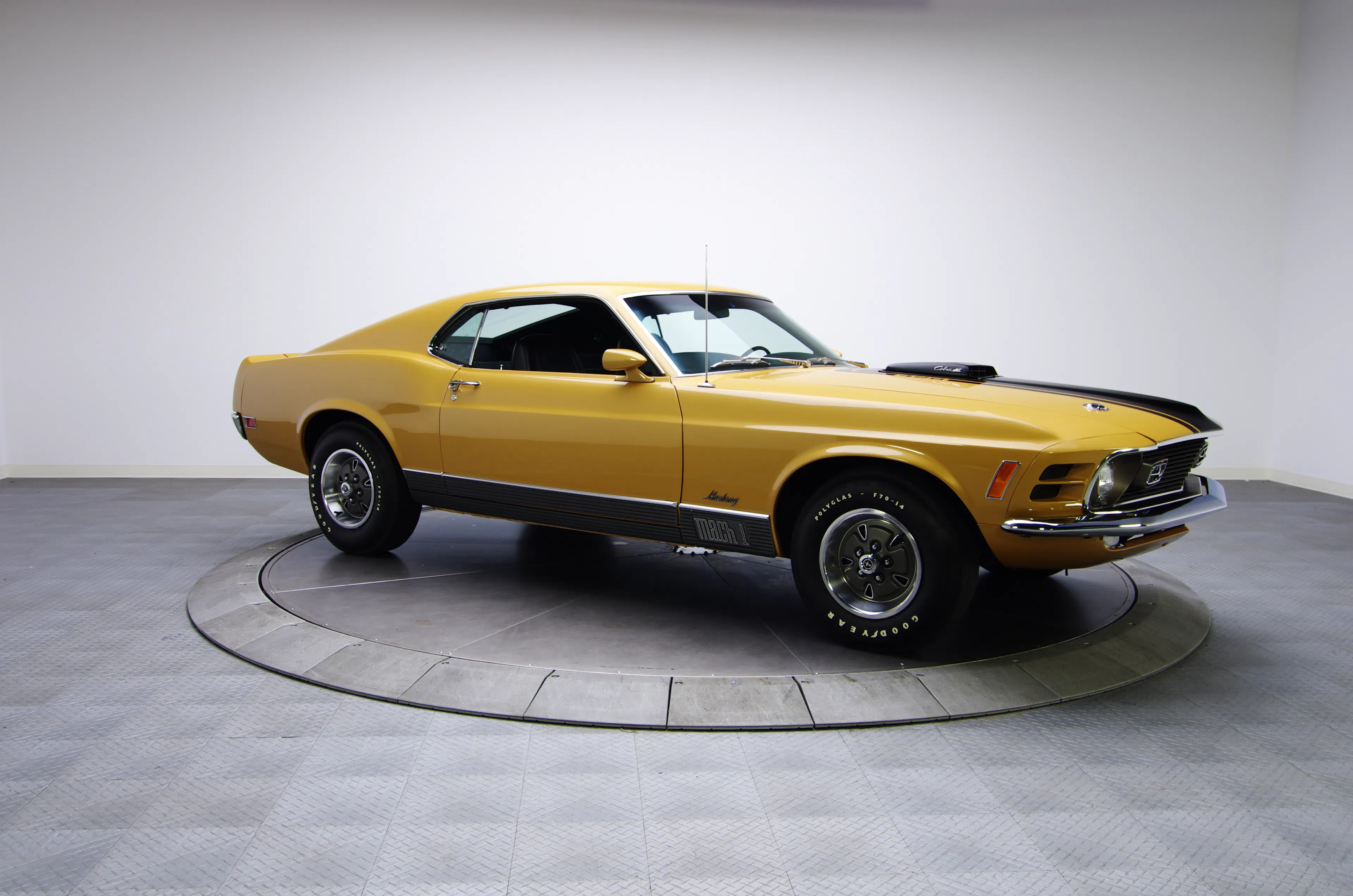 1970 Ford Mustang Mach 1 2dr SportsRoof Courtesy of RK Motors